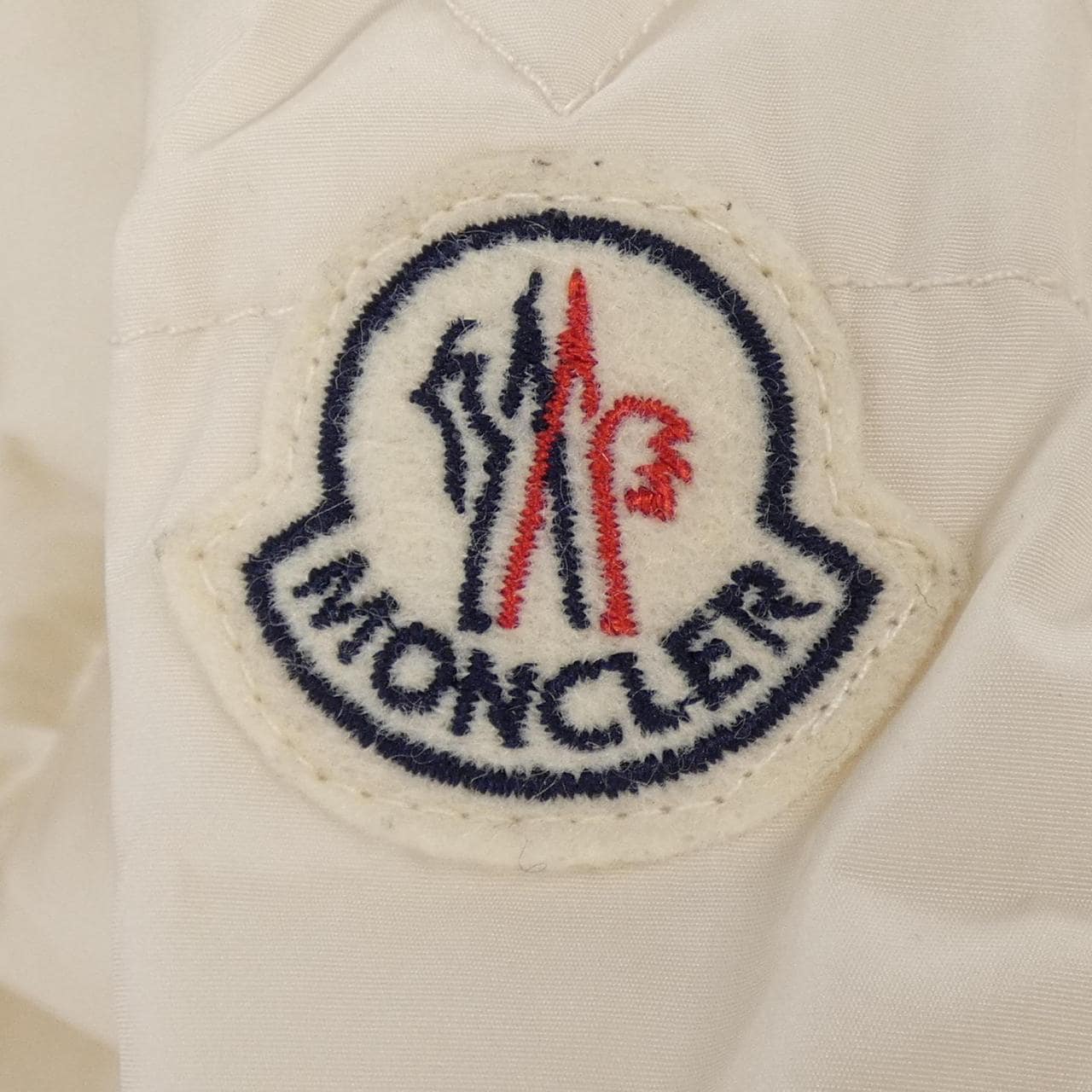 モンクレール MONCLER SERRE ダウンジャケット