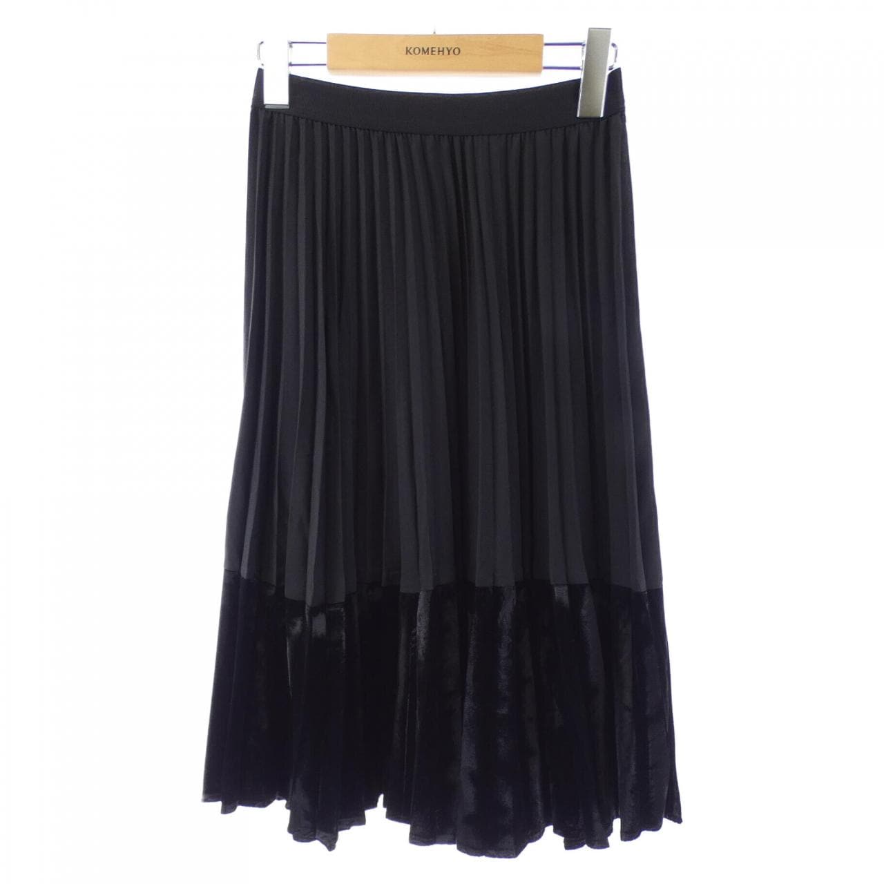 ピンコ PINKO スカート