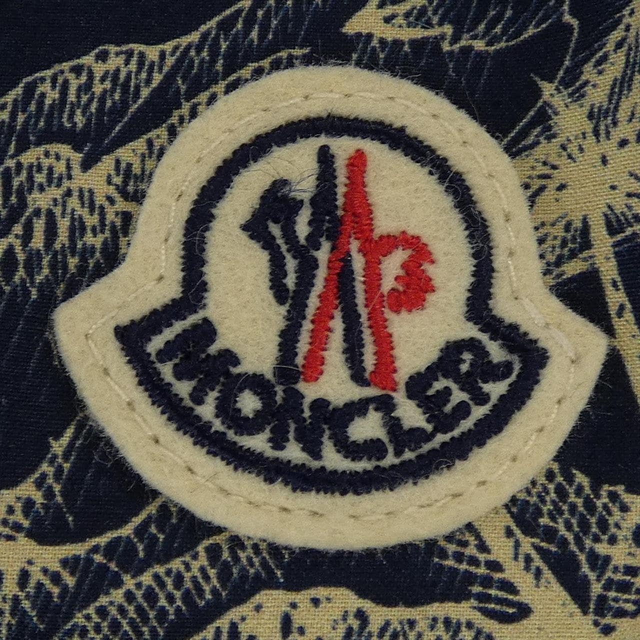 モンクレール MONCLER 10912F00047 S／Sシャツ
