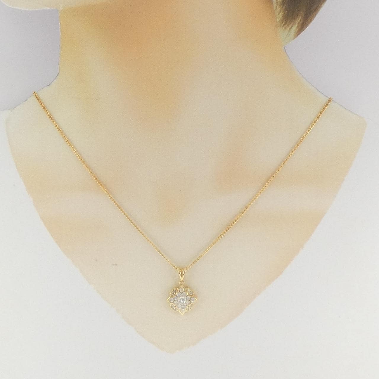 K18YG/750YG フラワー ダイヤモンド ネックレス 1.01CT