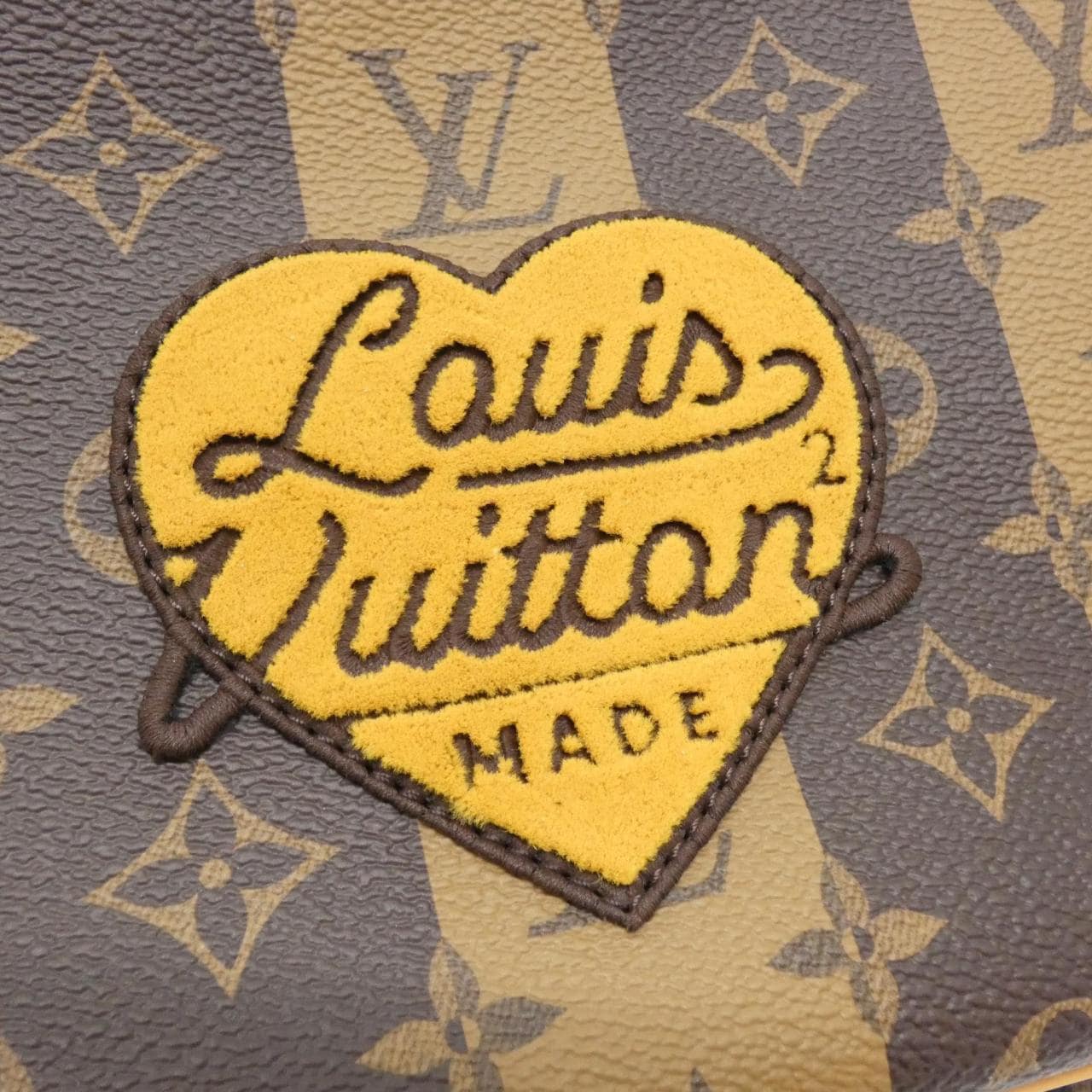 LOUIS VUITTON Monogram條紋（LV Squared）三重郵差包 M45965 單肩包
