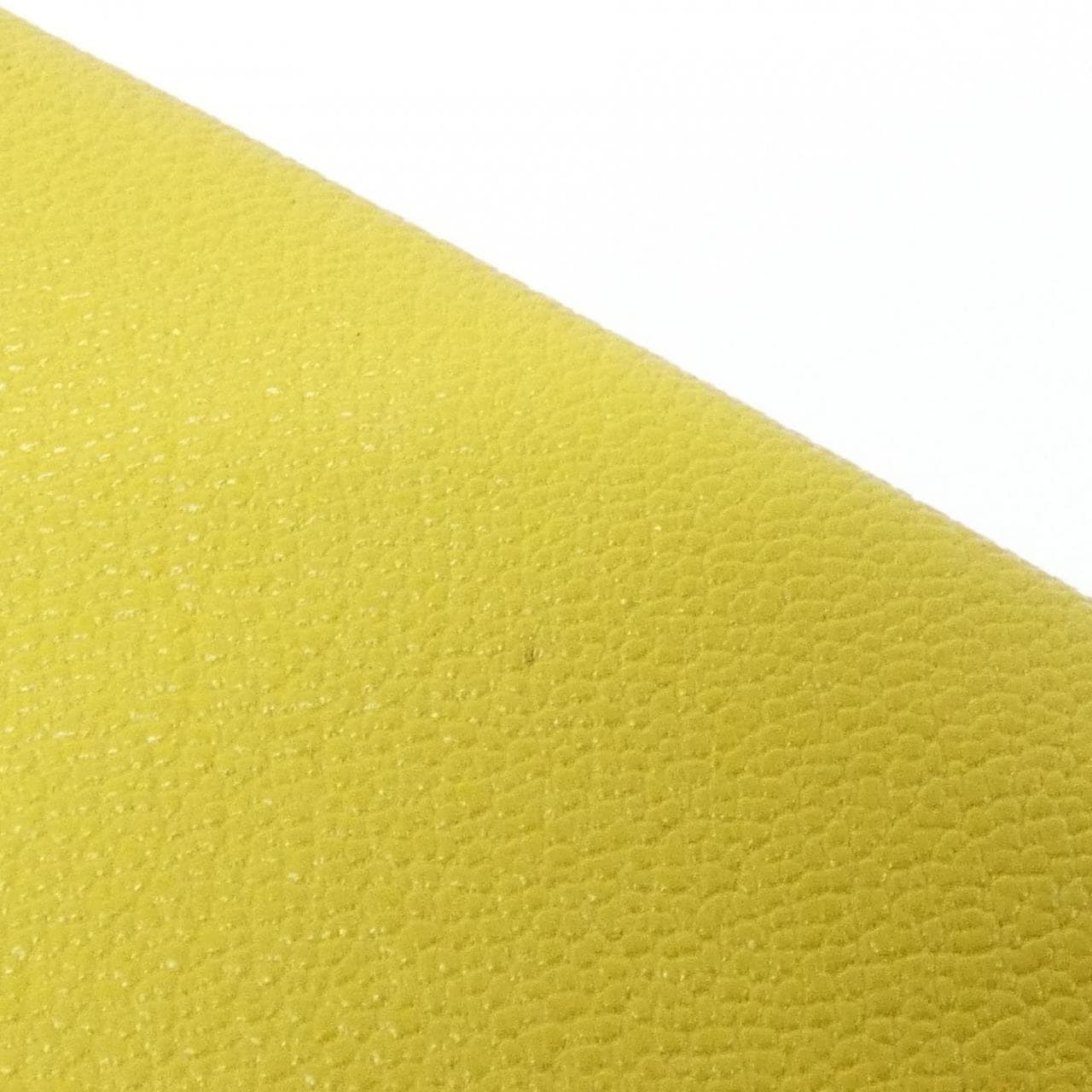 エルメス カルヴィ ヴェルソ 078476CK カードケース