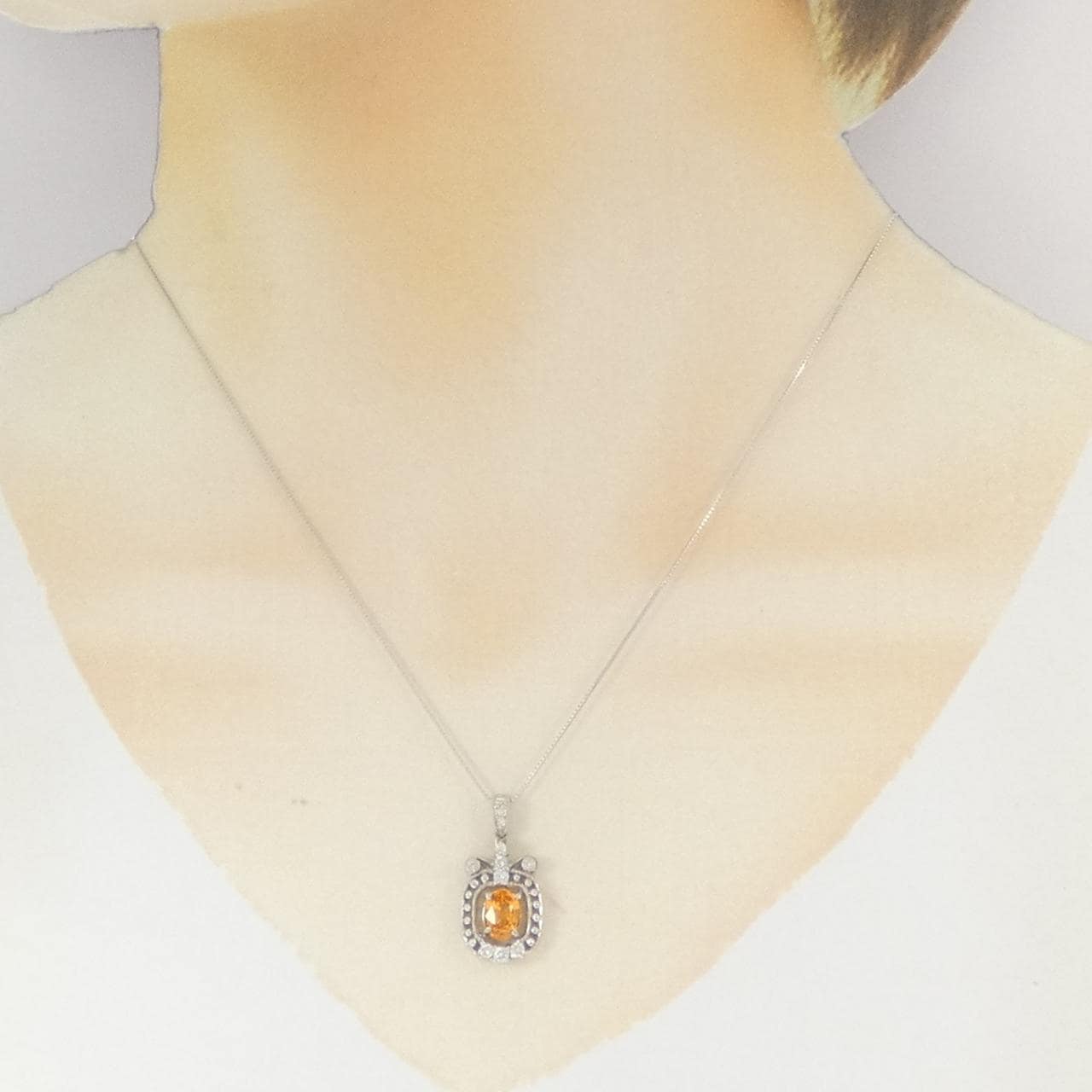 K18WG ガーネット ネックレス 1.034CT