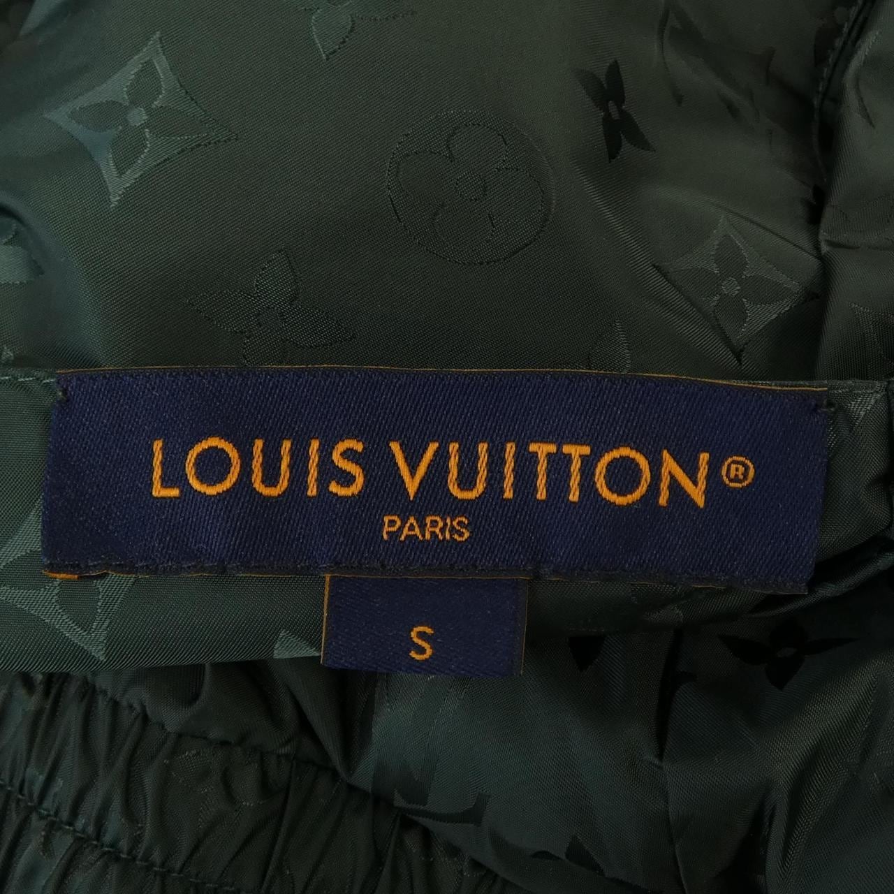ルイヴィトン LOUIS VUITTON モノグラムリバーシブルライトボンバー HON40WZLW ブルゾン