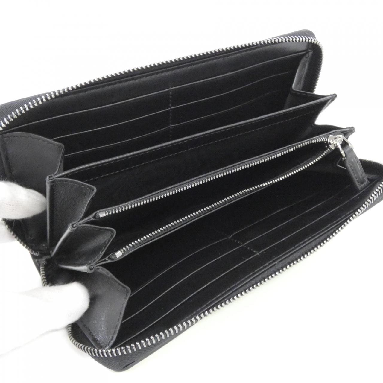 グッチ GUCCI CHROMA 835706 FAERJ 財布