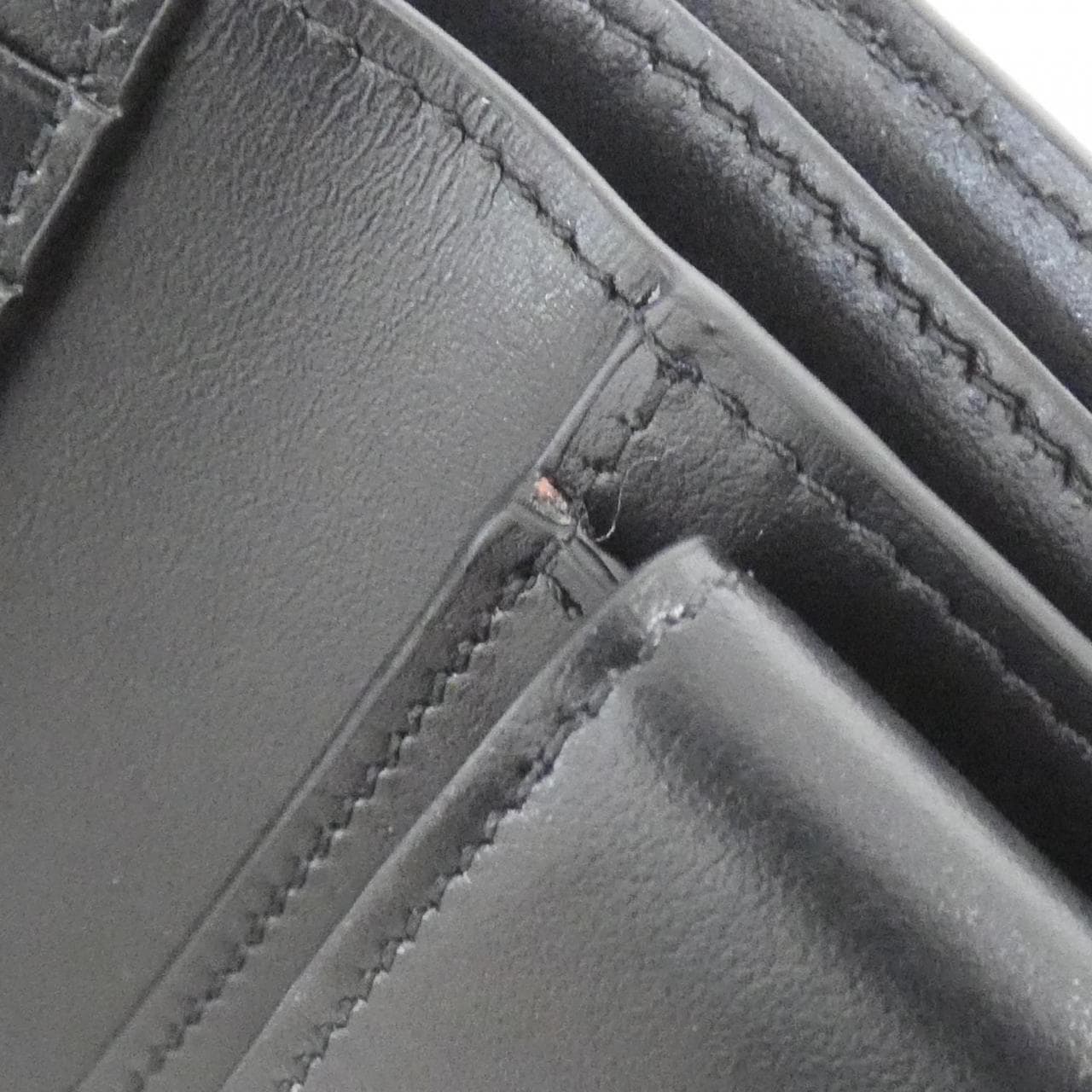 セリーヌ バイ フォールド ウォレット 10C873FQB 財布