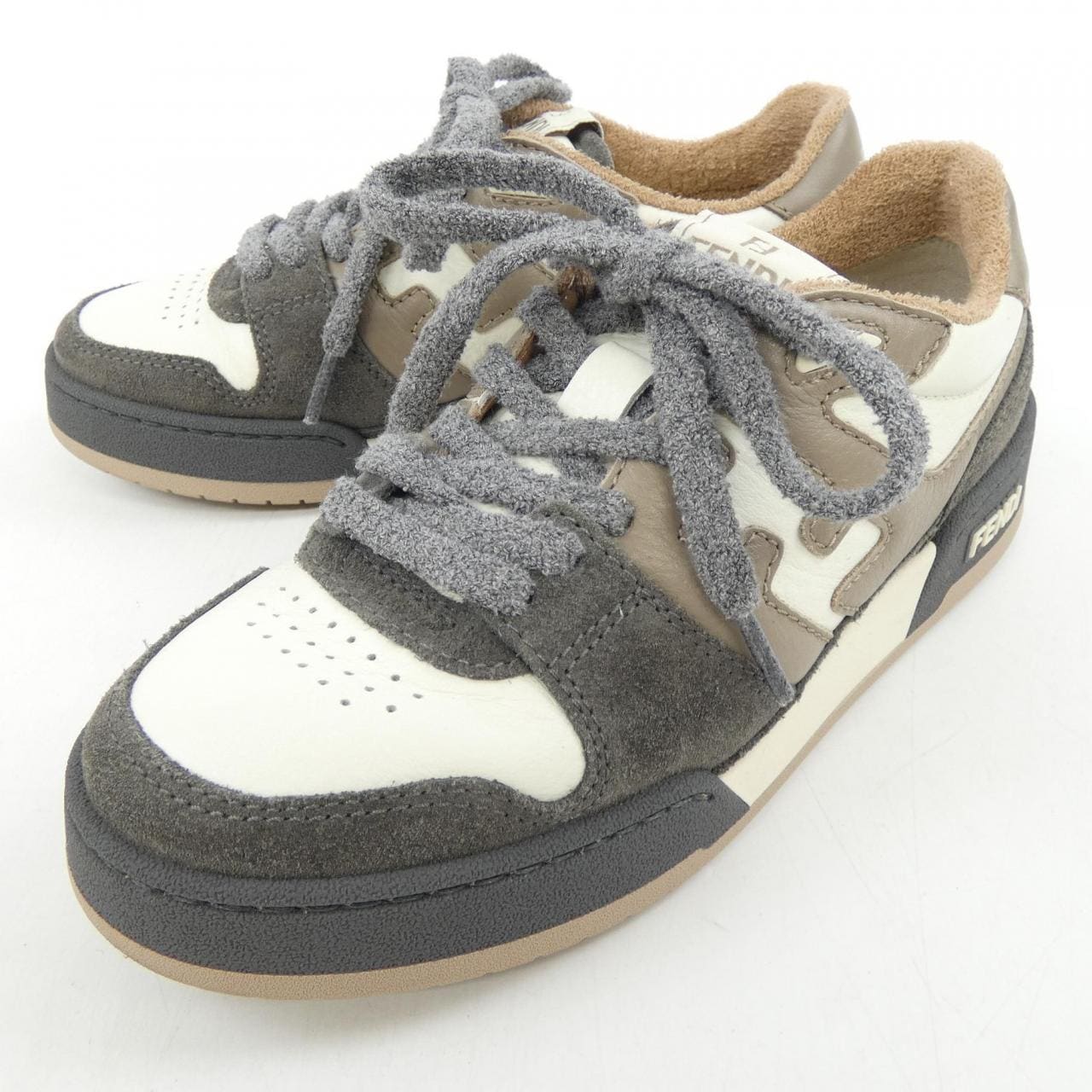 フェンディ FENDI スニーカー