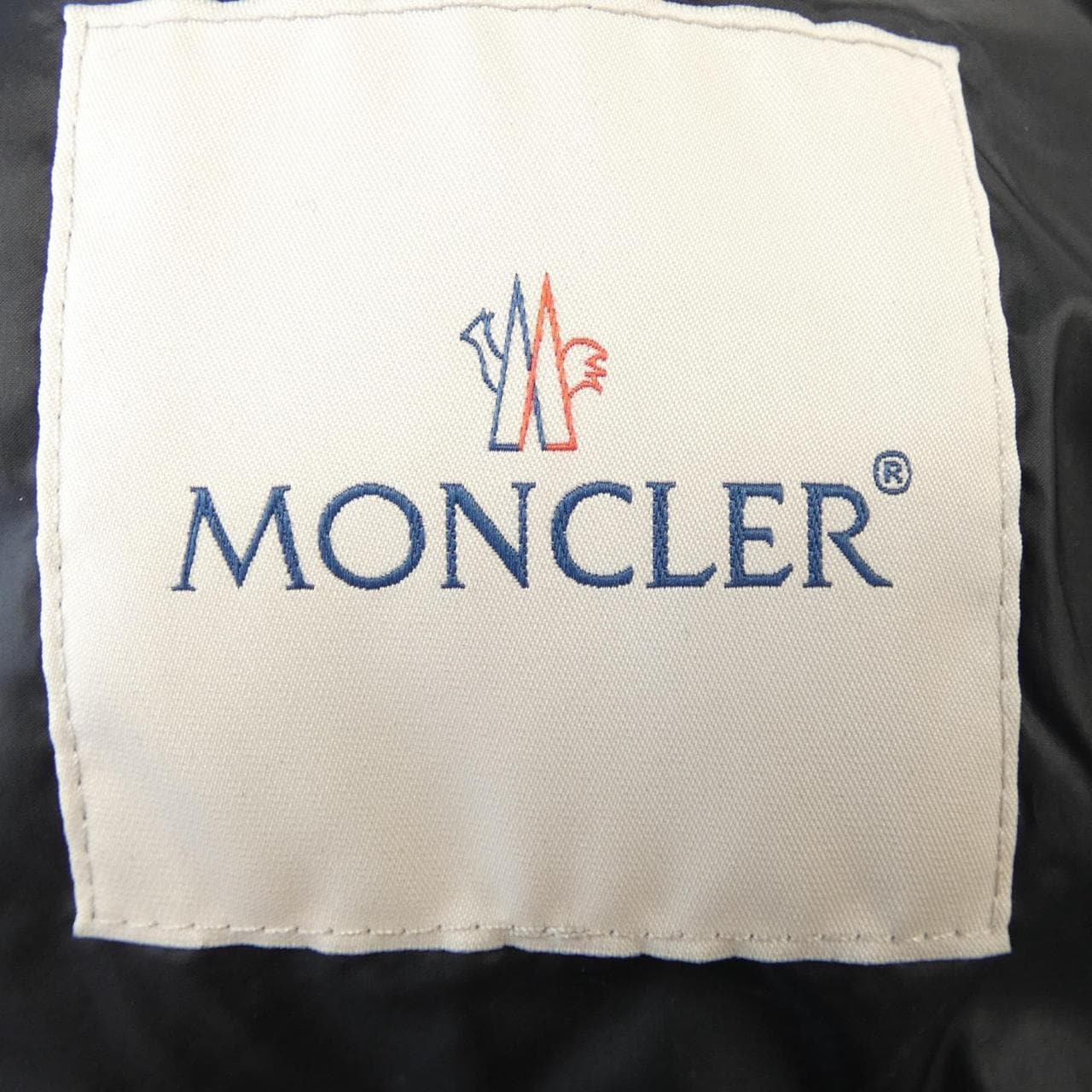 MONCLER蒙克勒羽绒服
