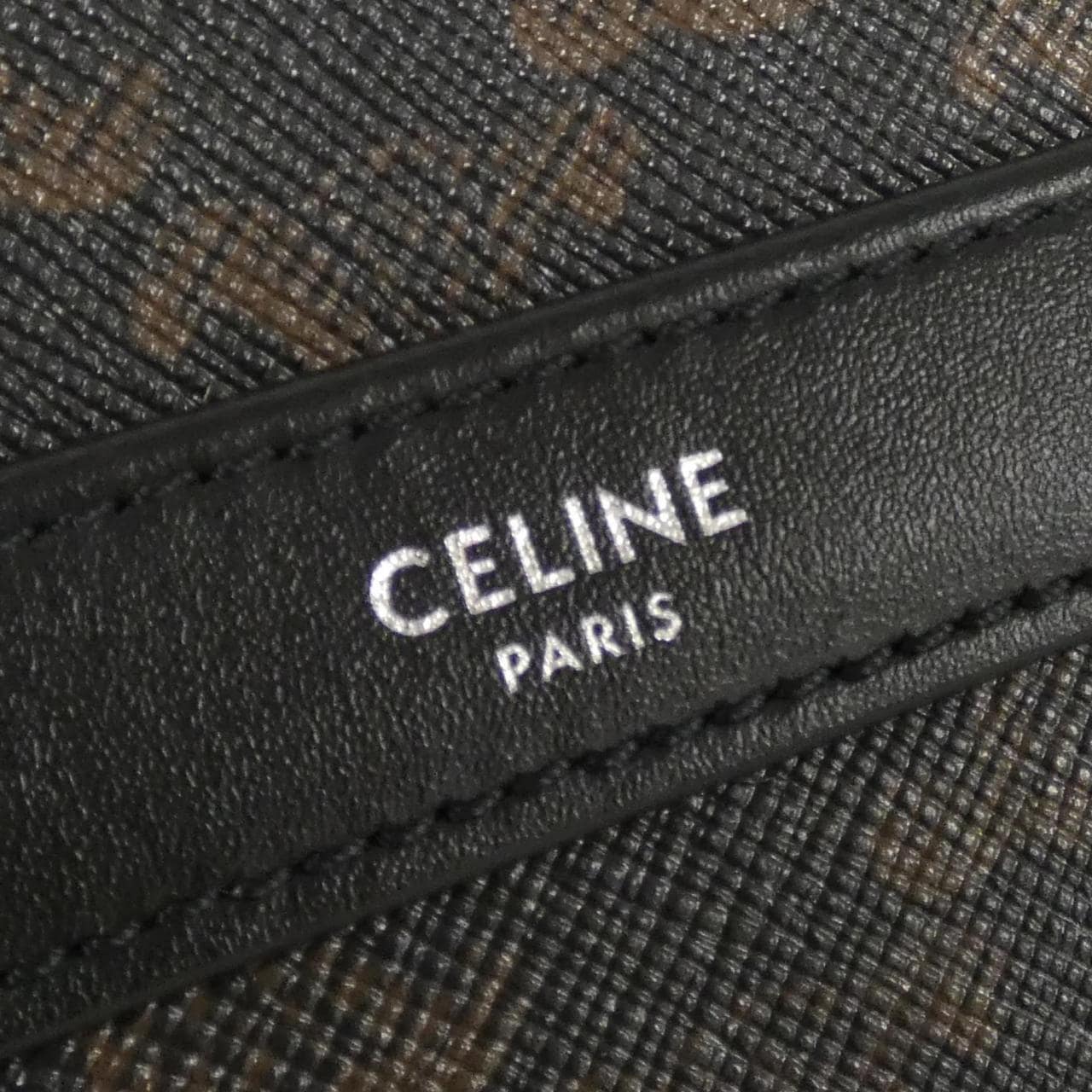 [新品] CELINE小号邮差包 113942EVJ 单肩包