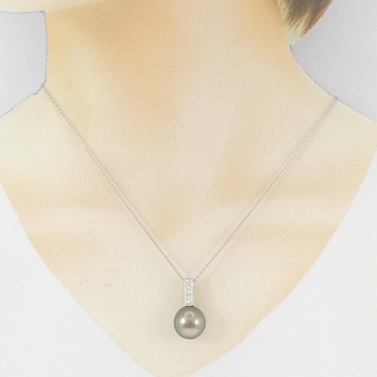 PT900/K18YG/PT850 黒蝶パール ネックレス 13.4mm