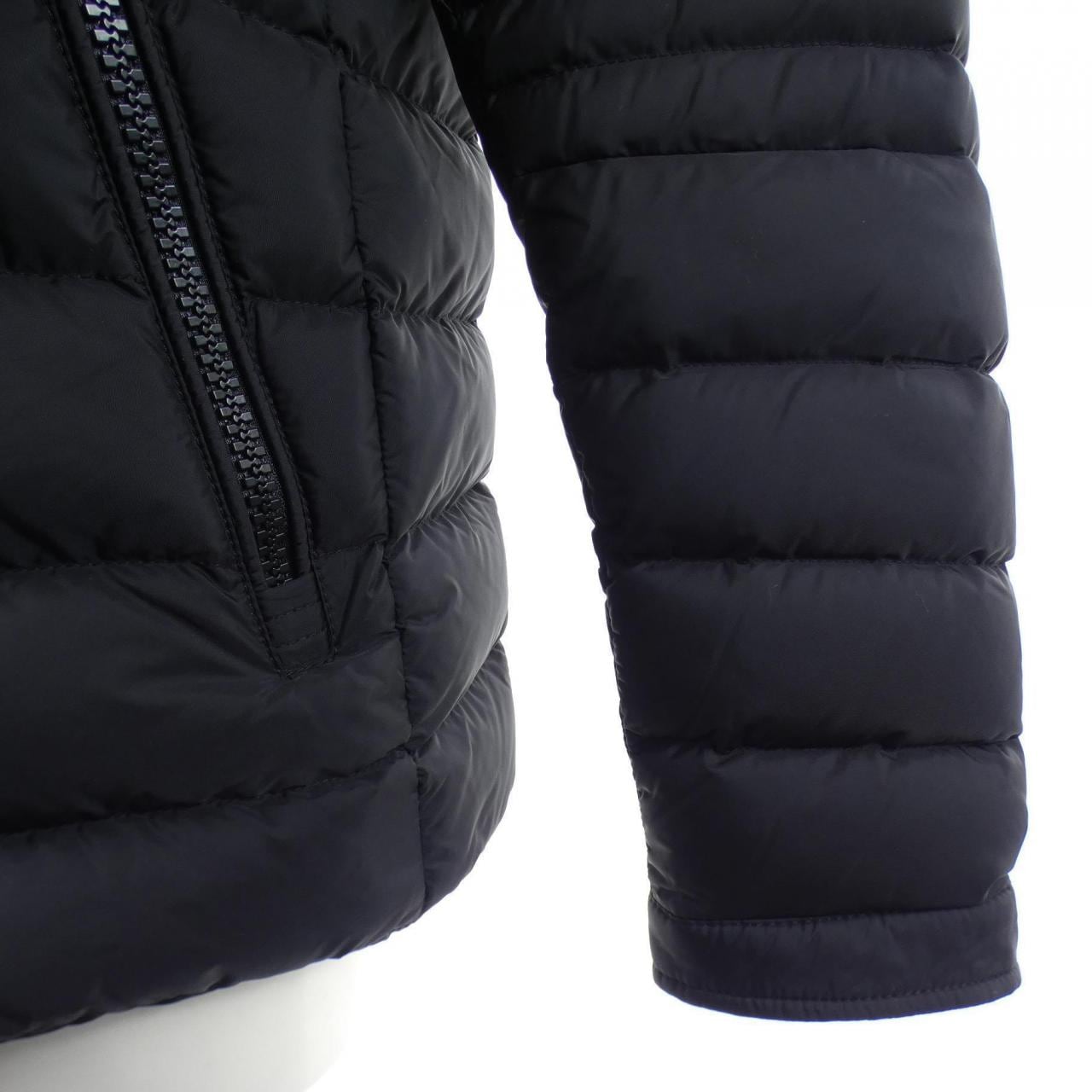 モンクレール MONCLER AMIOT ダウンジャケット