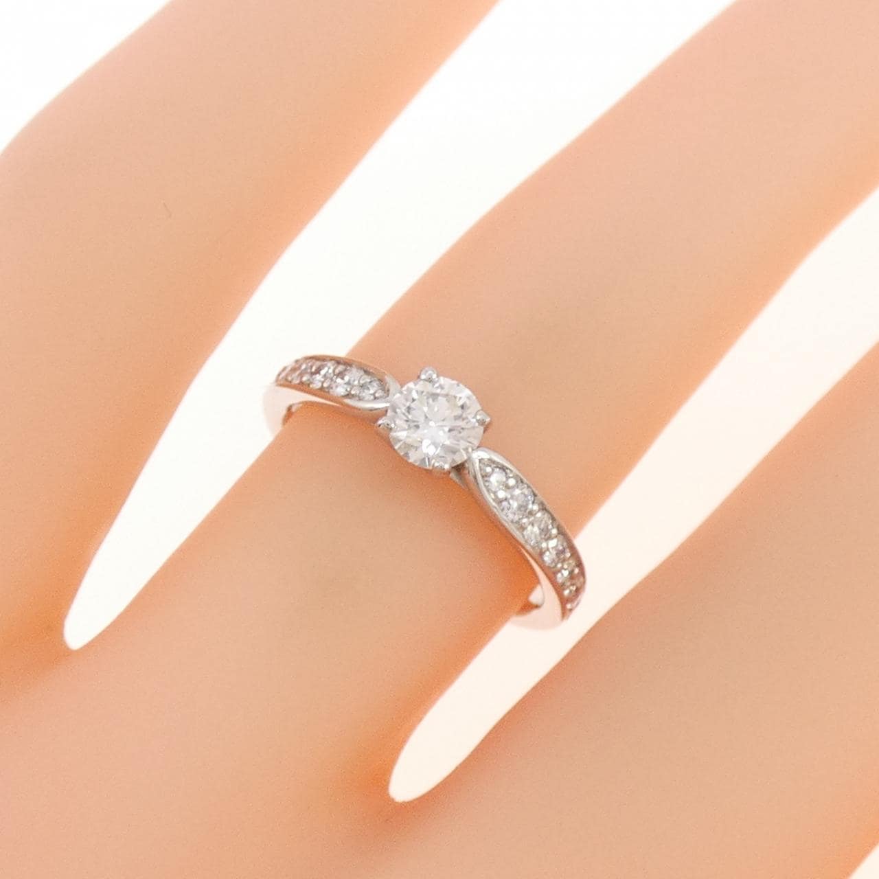 ティファニー ハーモニー リング 0.28CT G VS1 3EXT