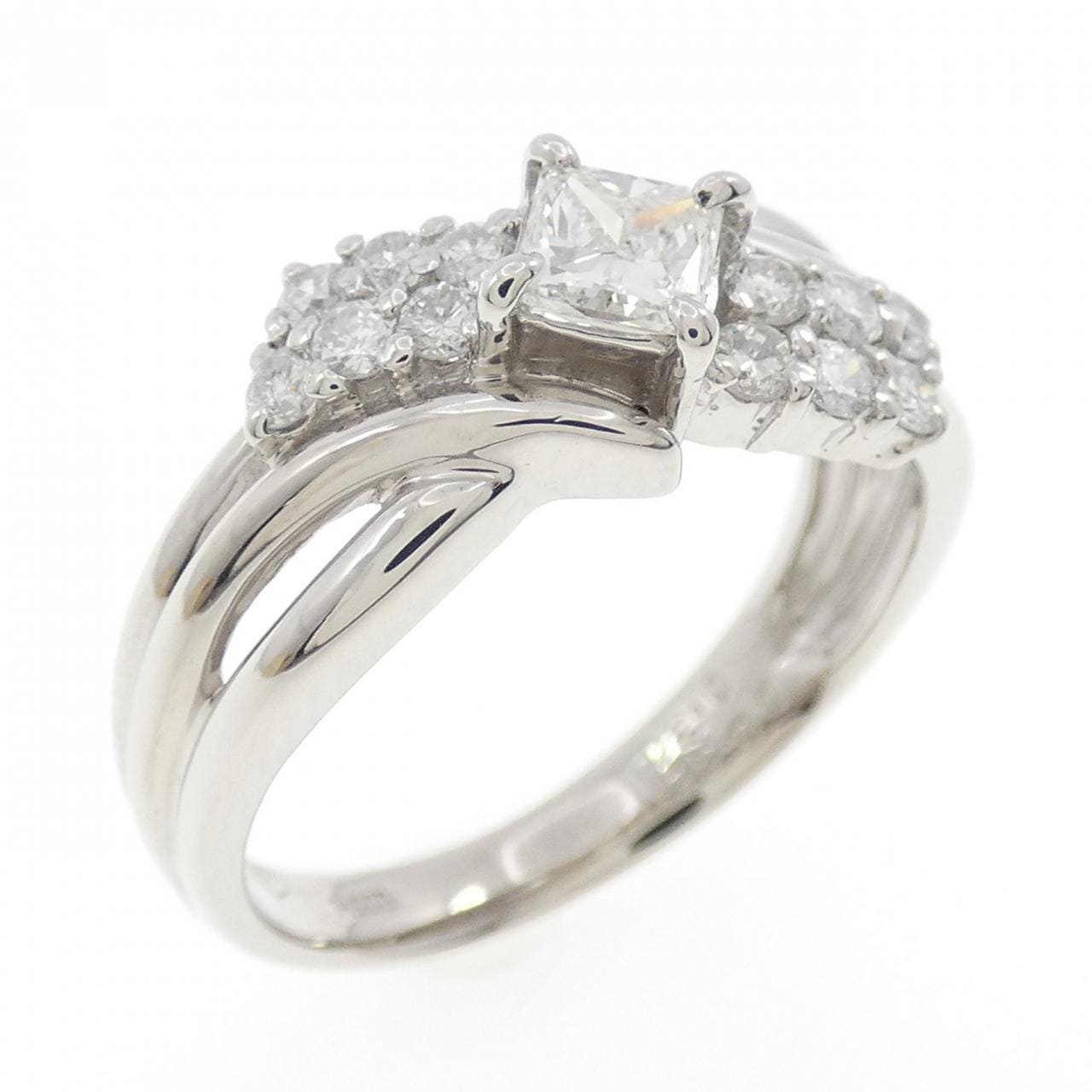 PT900 ダイヤモンド リング 0.32CT
