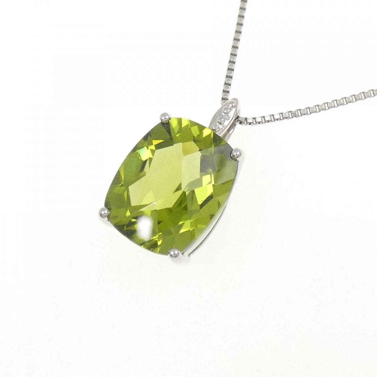 ジーエスティービー ペリドット ネックレス 4.00CT