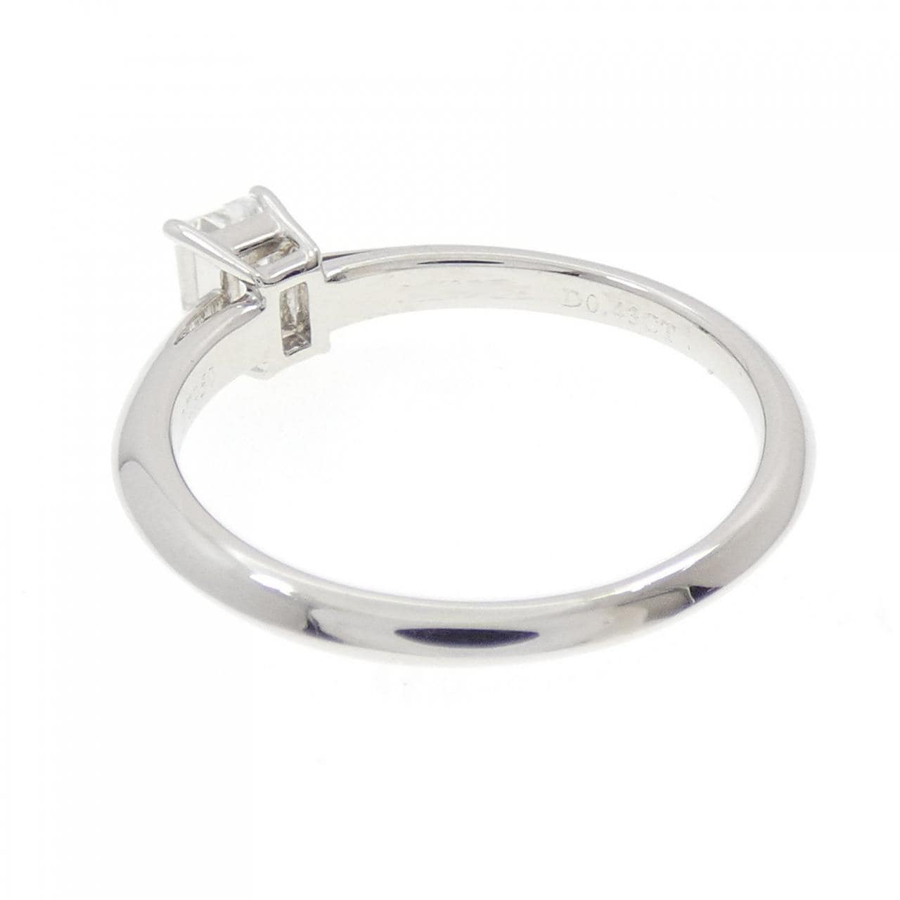ティファニー エメラルドカット リング 0.43CT D VVS1