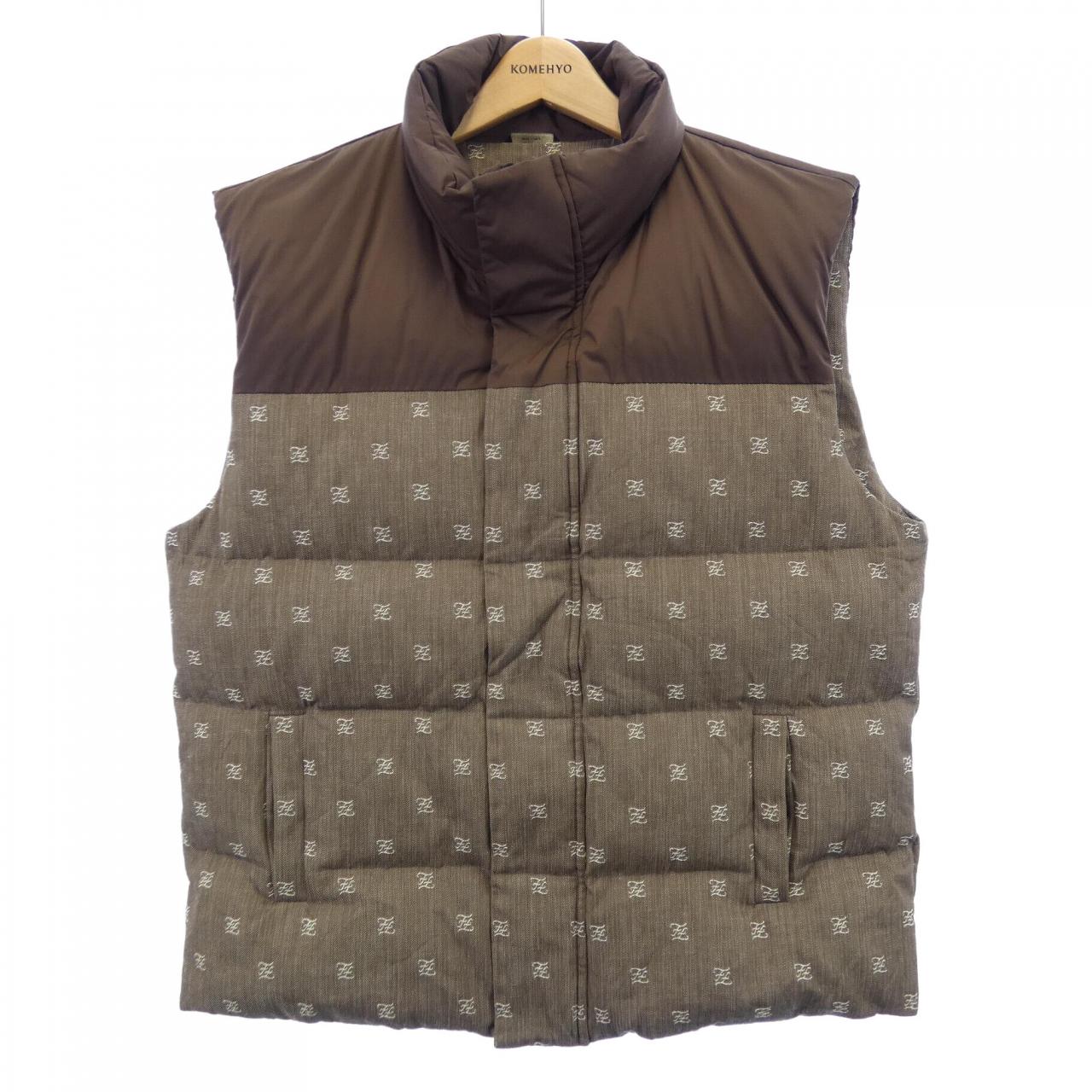 フェンディ FENDI FAA679 ダウンベスト