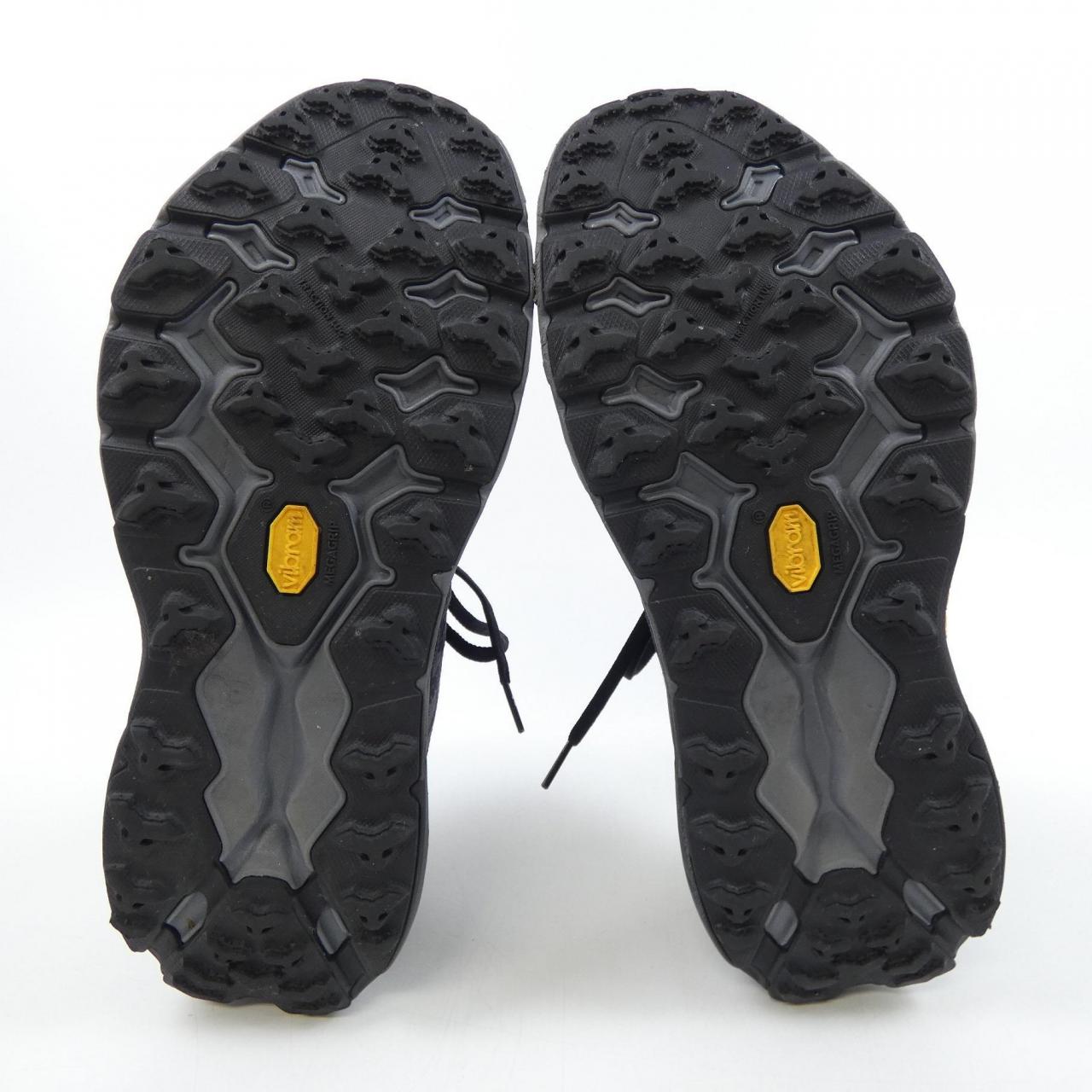 HOKA ONE ONE sneakers