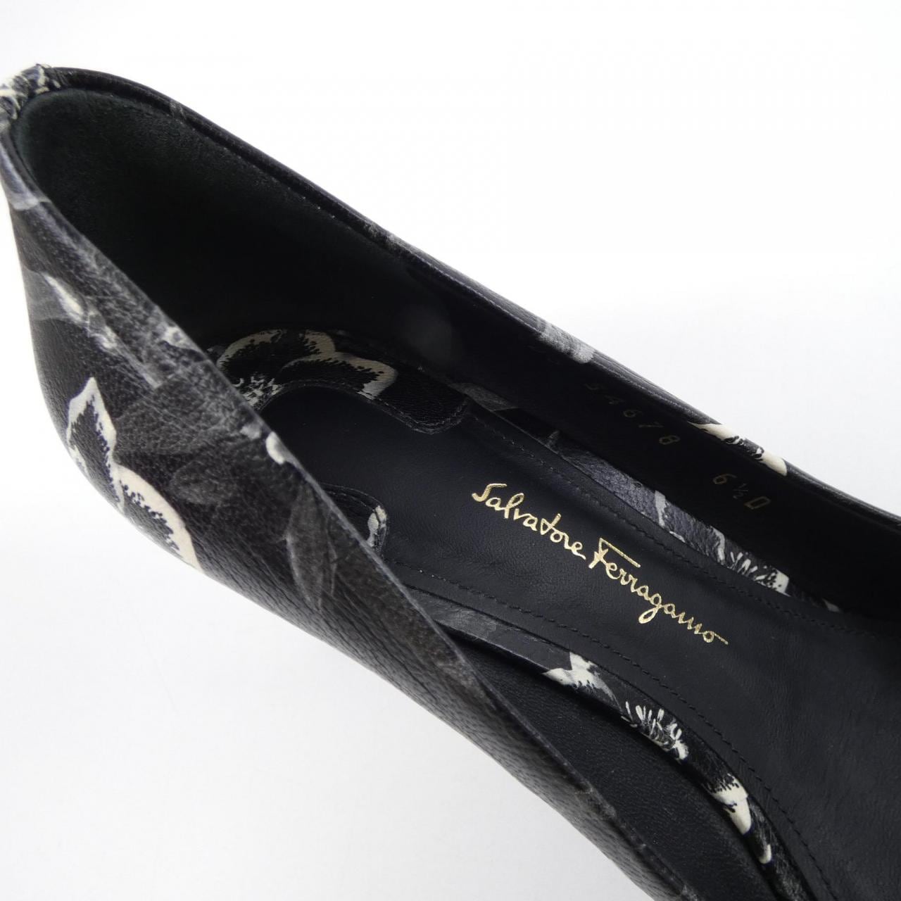 サルヴァトーレフェラガモ SALVATORE FERRAGAMO パンプス