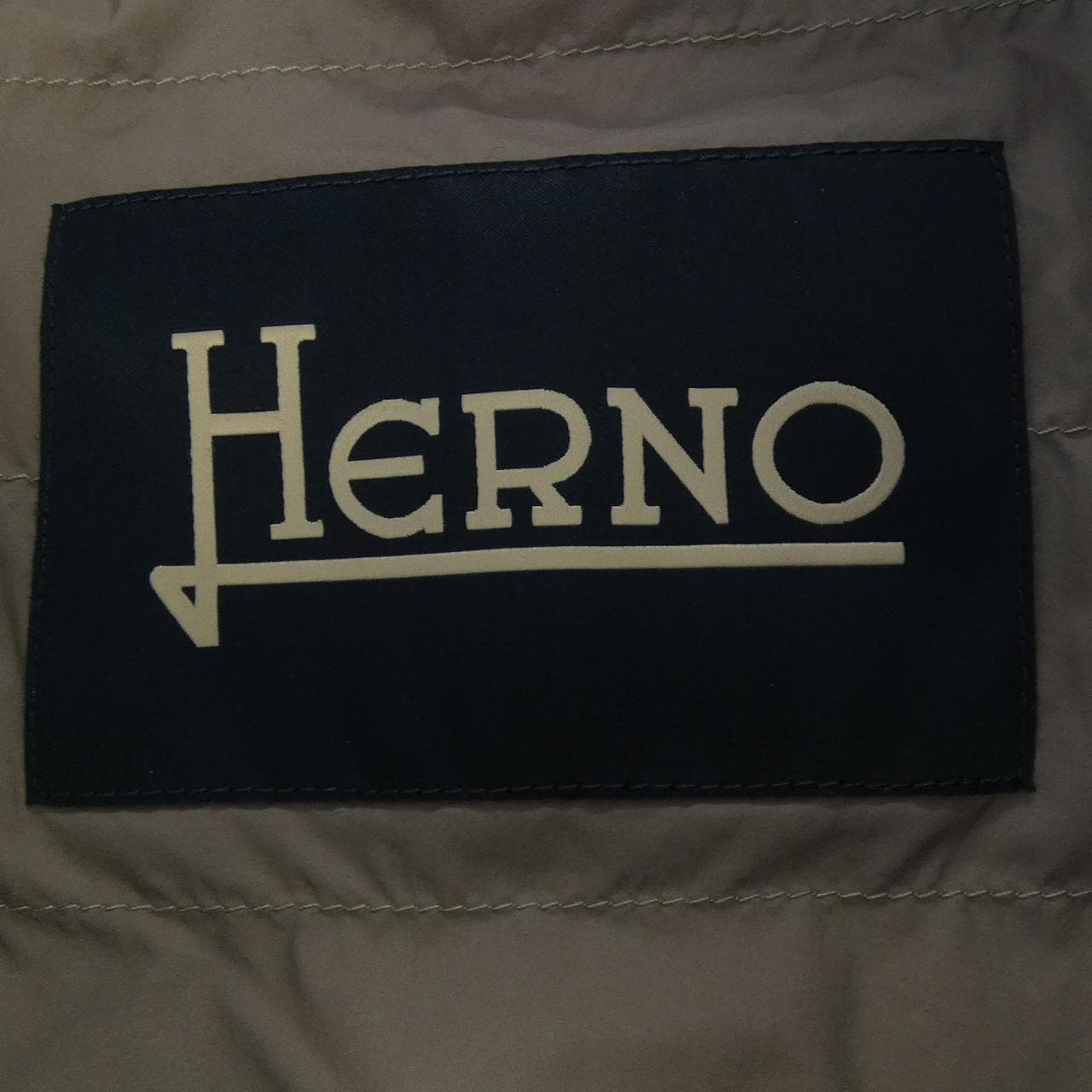 ヘルノ Herno PI0632U ダウンベスト