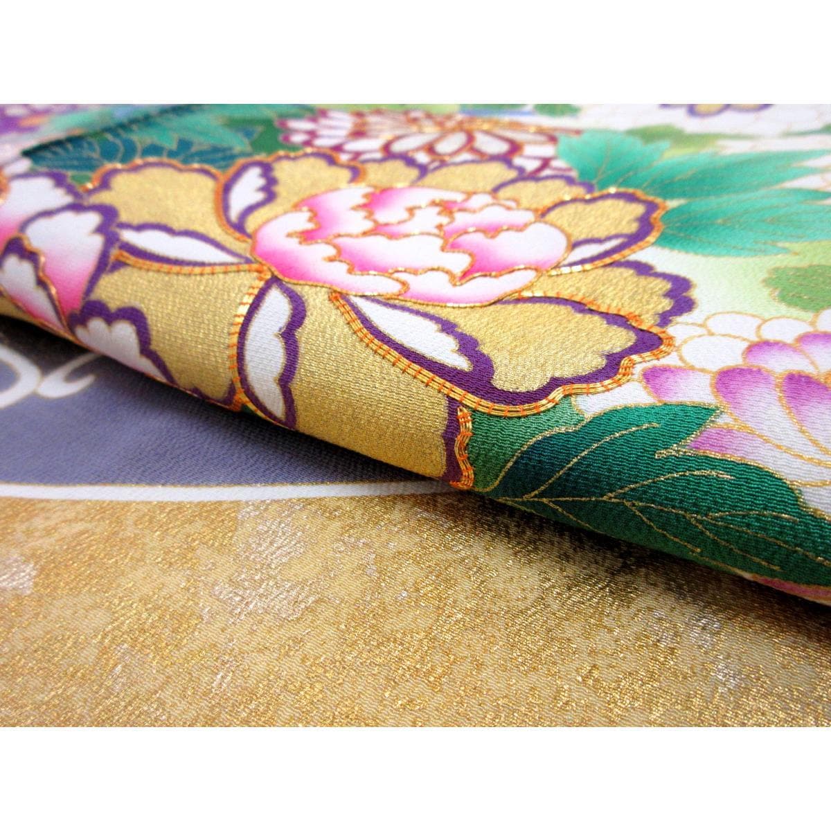 訪問着　友禅金彩加工　刺繍入り