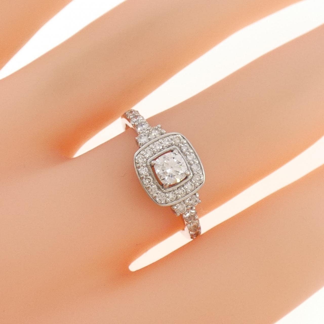 PT900 ダイヤモンド リング 0.355CT F VS1 ファンシーカット