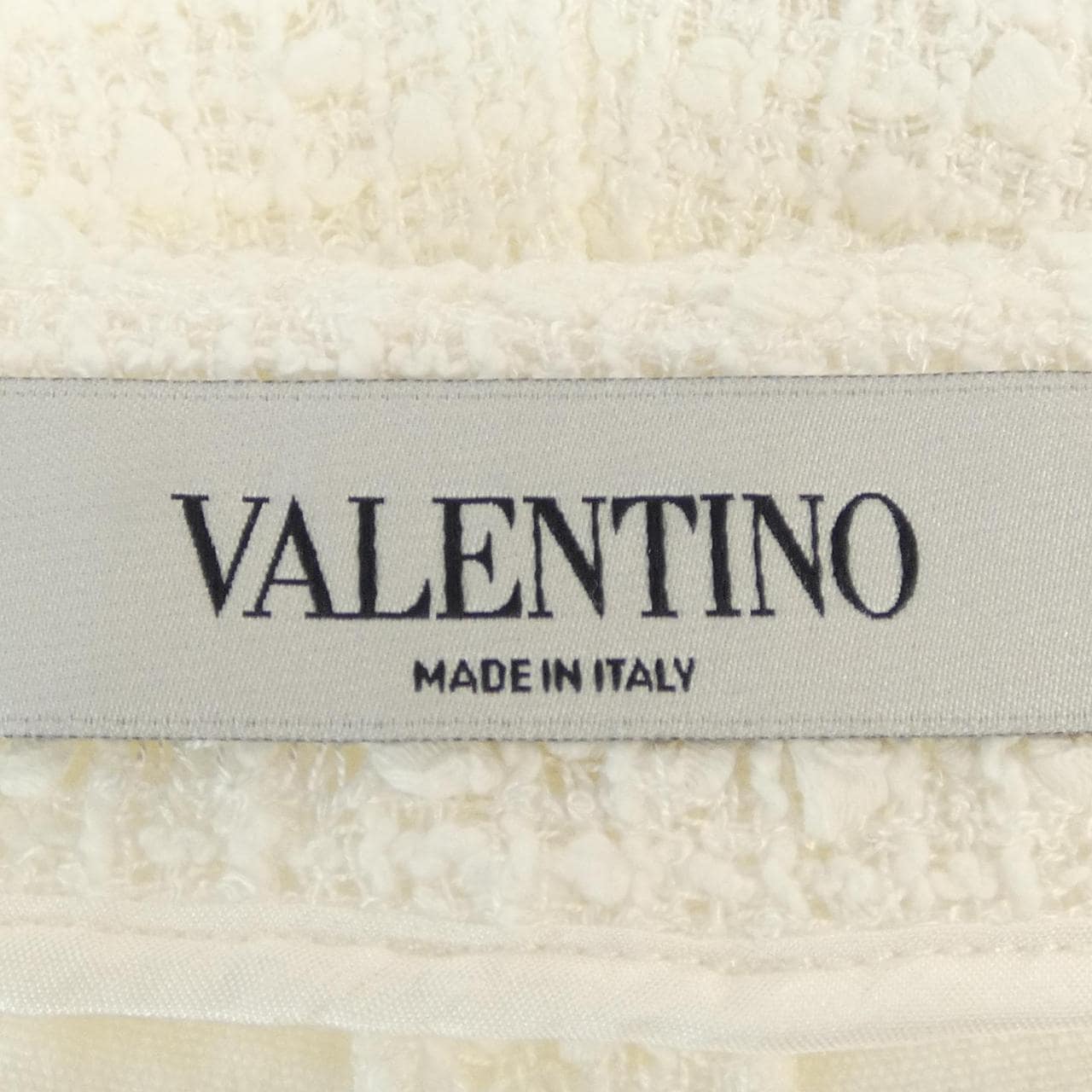 ヴァレンティノ VALENTINO WB3RA7X56JJ ショートパンツ