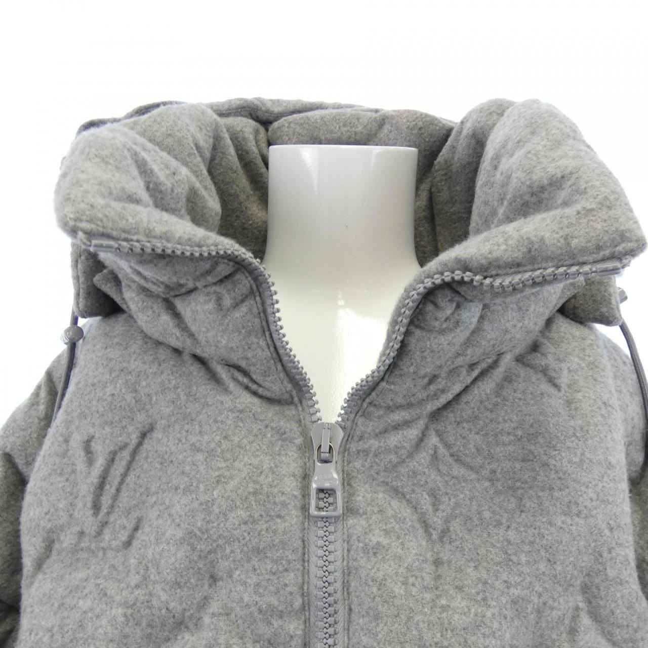 ルイヴィトン LOUIS VUITTON モノグラムボーイフッドパファ HHK72EUY5 ダウンジャケット