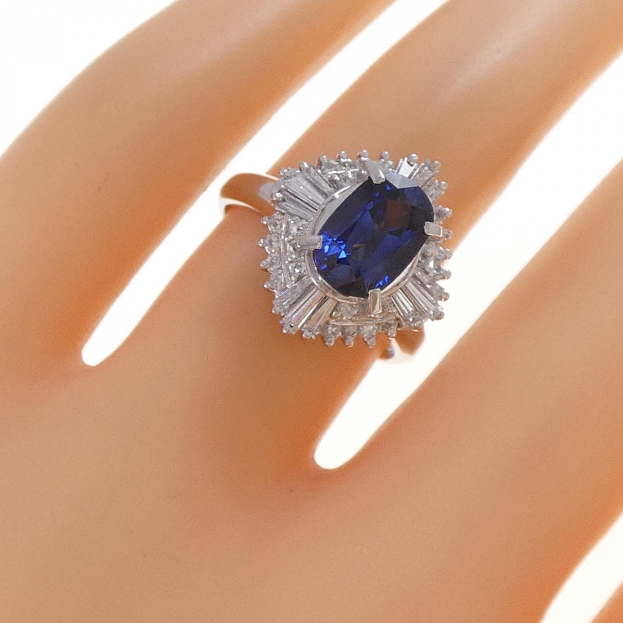 PT900 サファイヤ リング 2.21CT