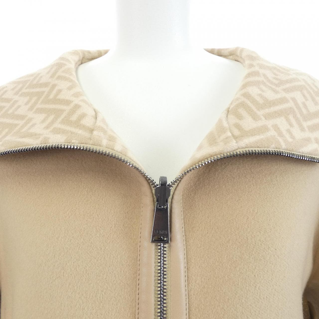 フェンディ FENDI FFモチーフ　 FJ6993 A5HD ジャケット