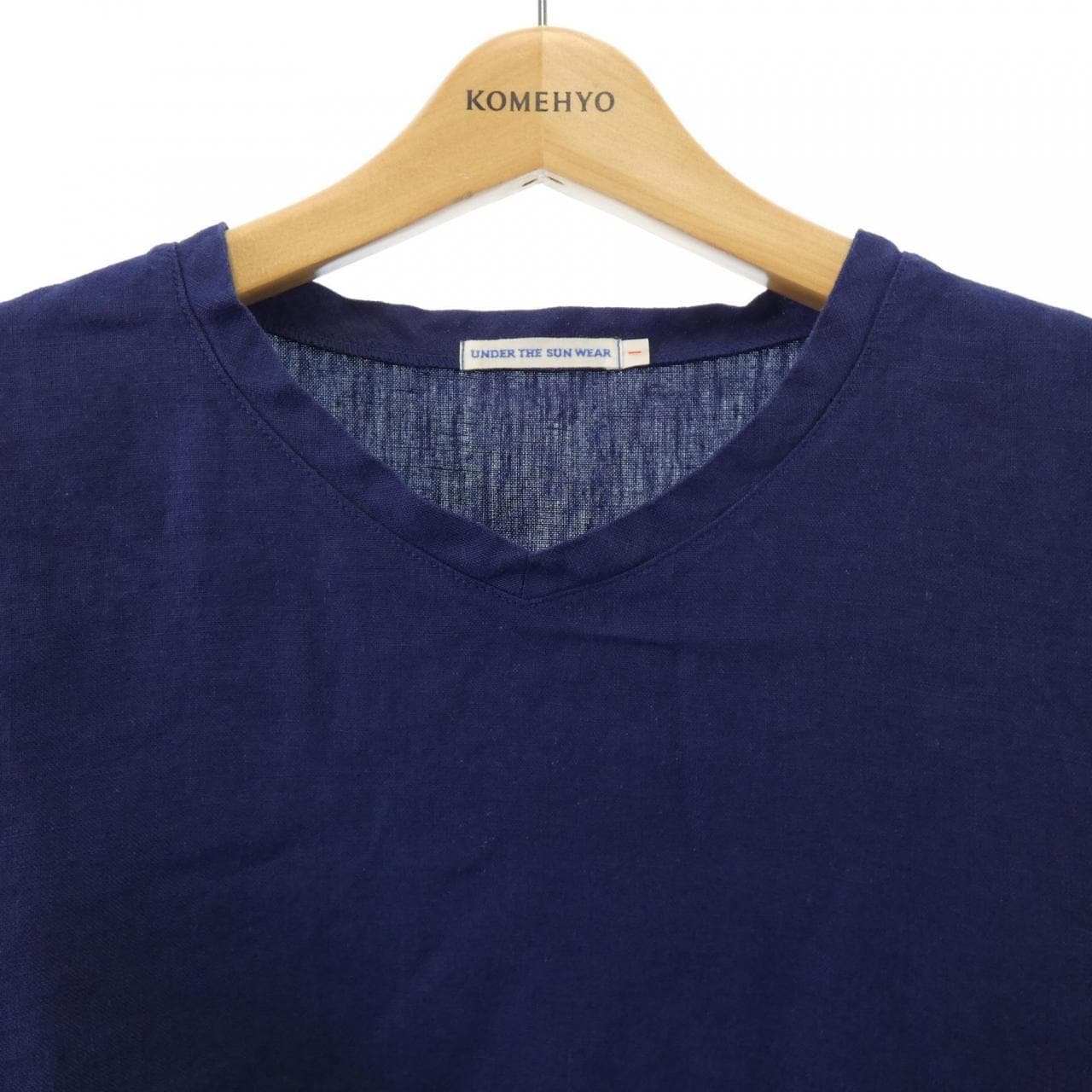 UNDER THE SUN WEAR Tシャツ