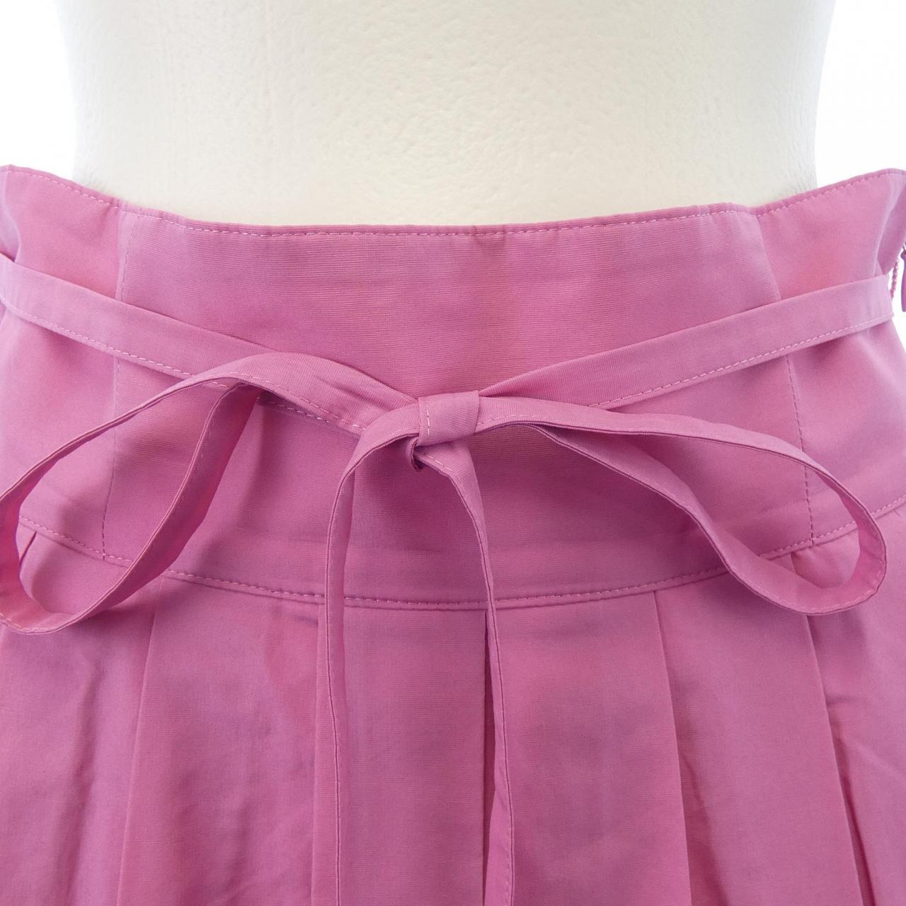 トゥービーシック TO BE CHIC スカート