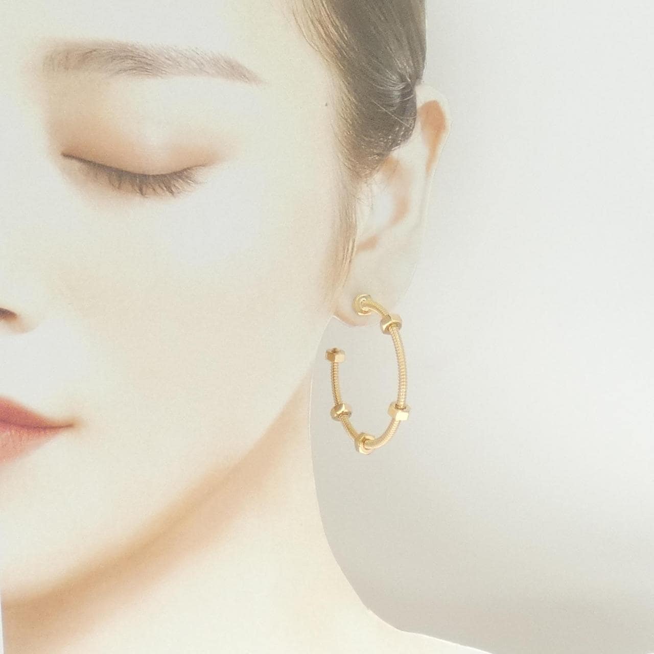 カルティエ エクル ピアス