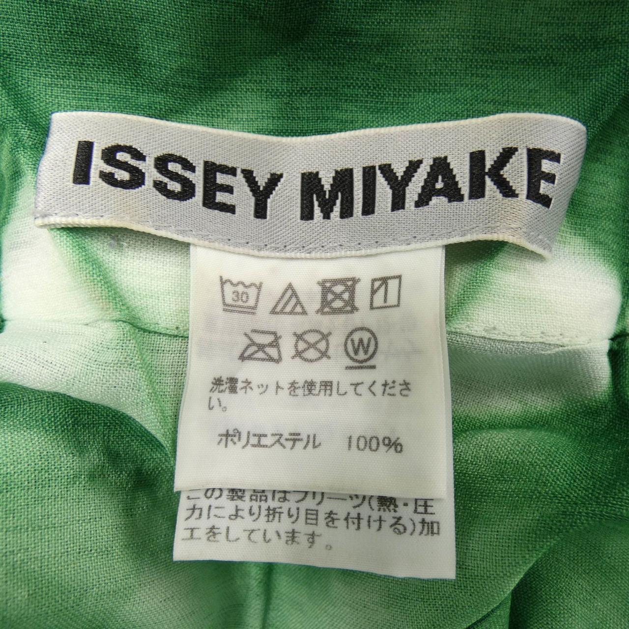 イッセイミヤケ ISSEY MIYAKE ジャケット