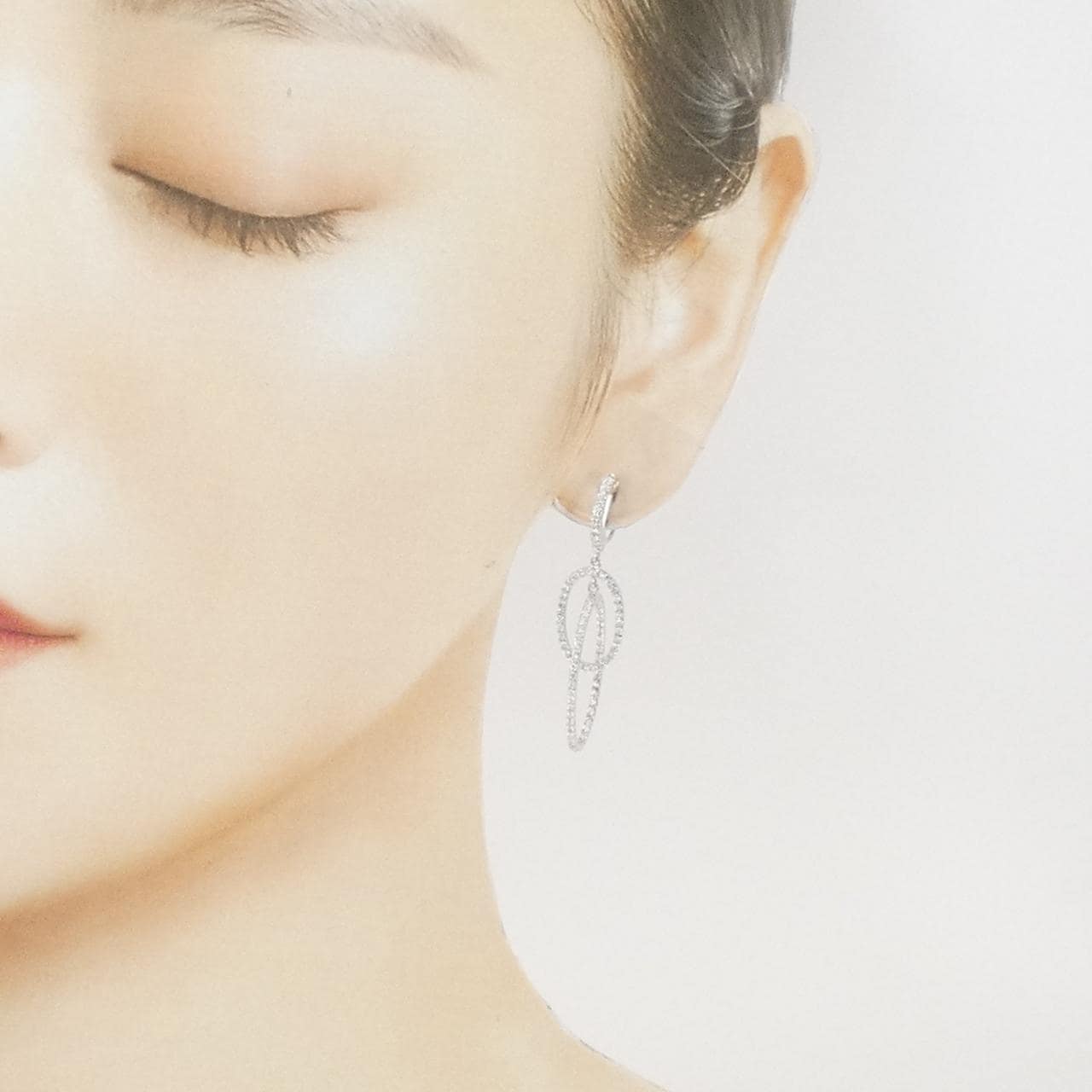 K18WG ダイヤモンド イヤリング