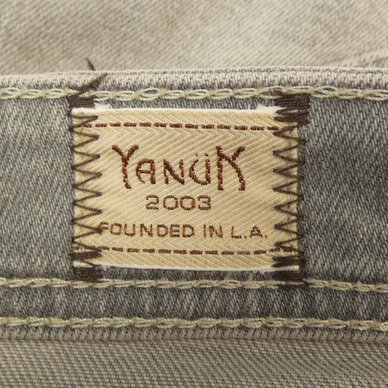 ヤヌーク YANUK パンツ