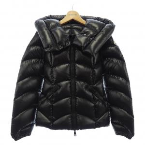 モンクレール MONCLER ダウンジャケット