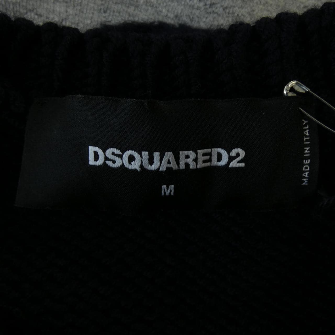 ディースクエアード DSQUARED2 トップス