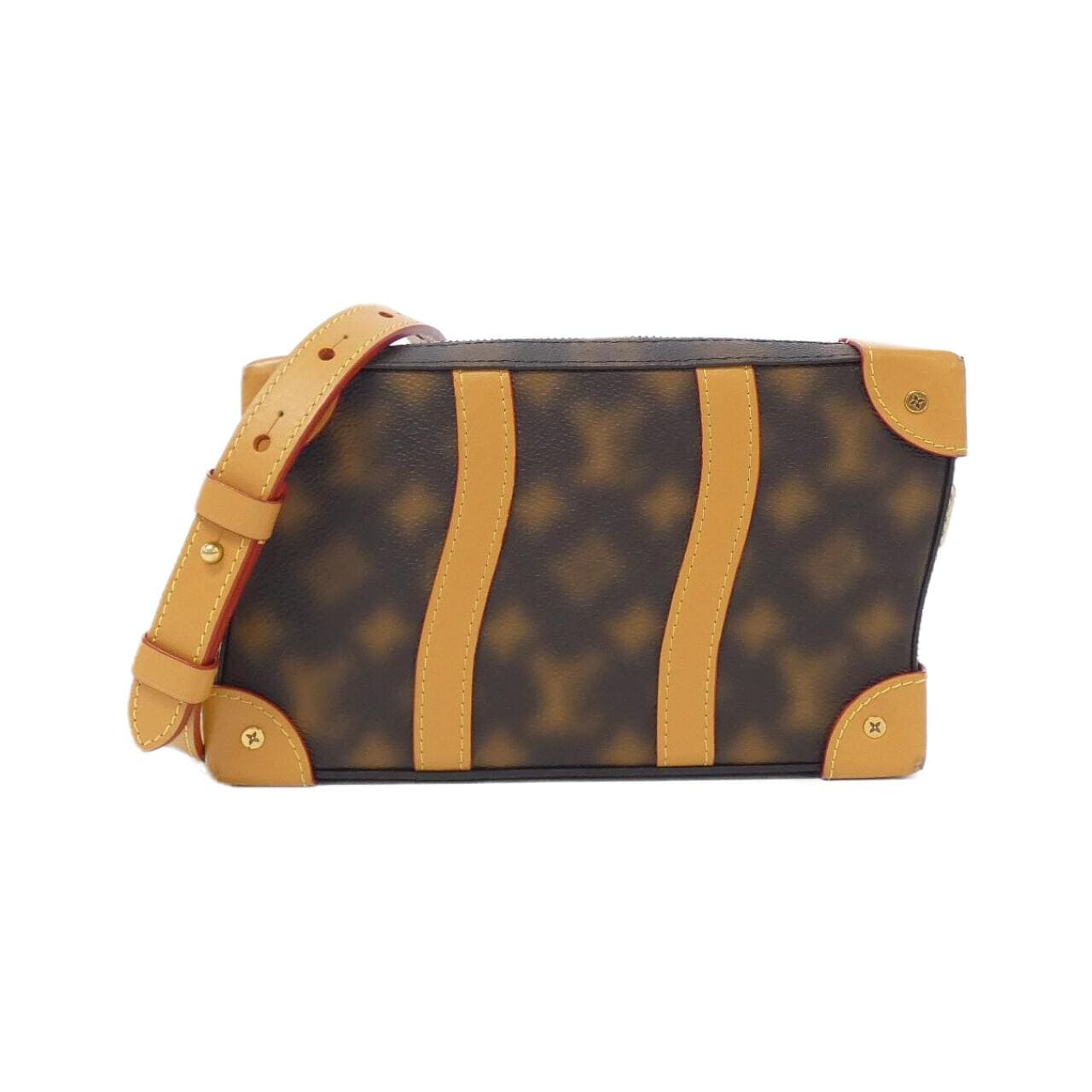 LOUIS VUITTON This Is Not Monogram Soft Trunk M81580 单肩包