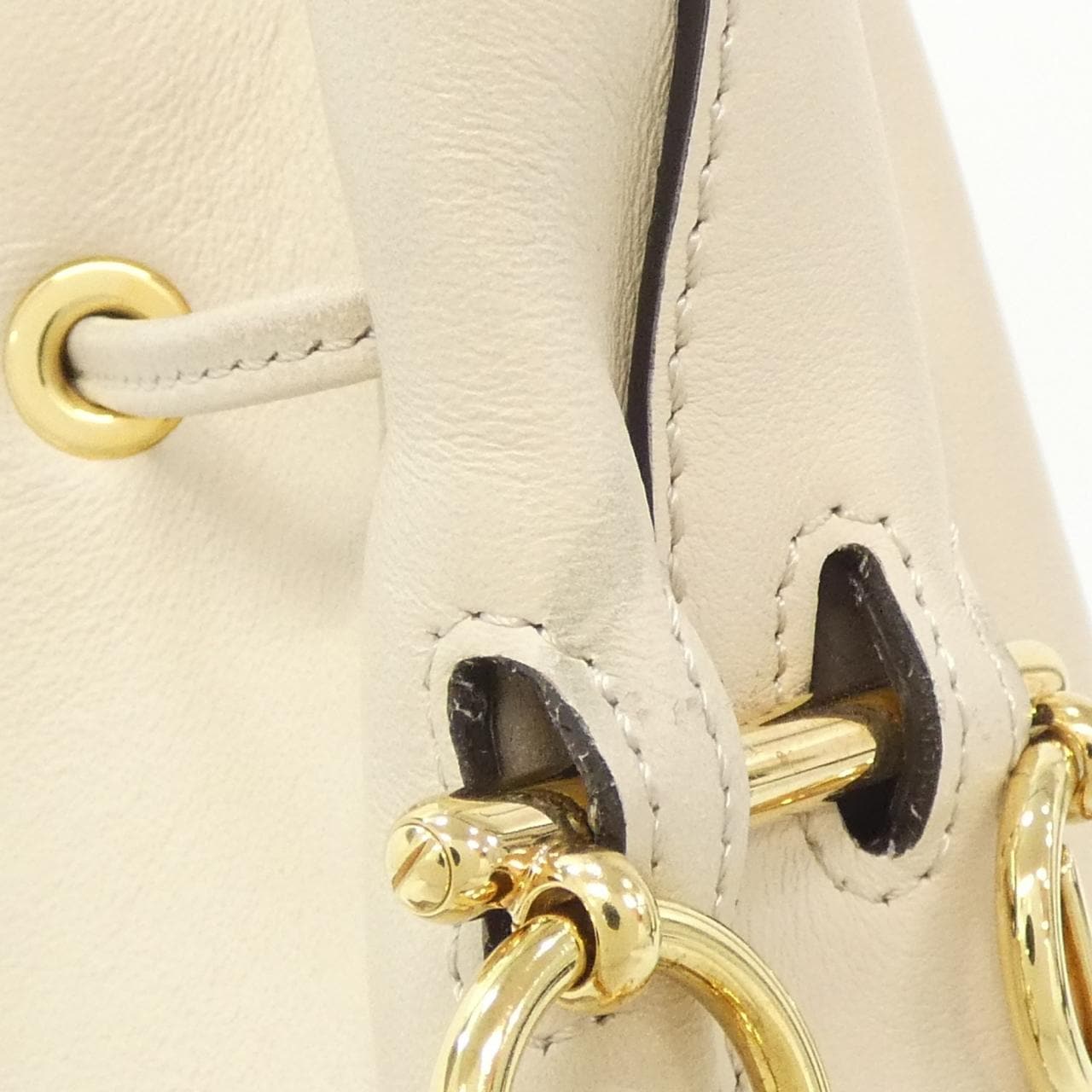 フェンディ モン トレゾール 8BT298 A5DY ショルダーバッグ