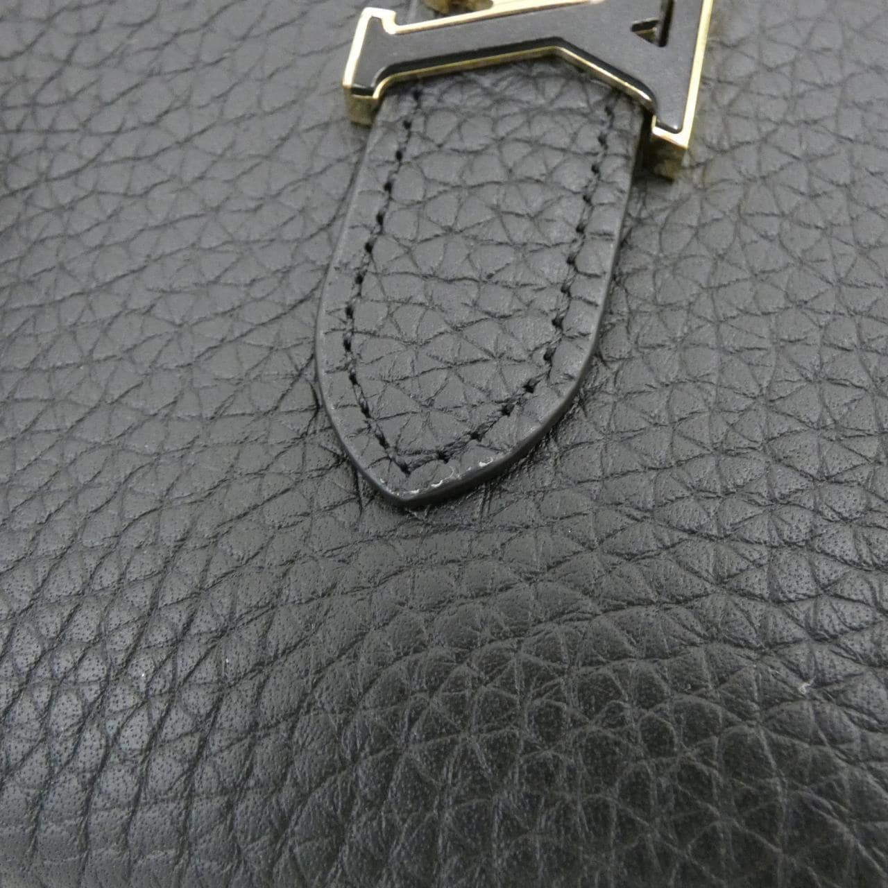 ルイヴィトン トリヨン LVヴェルティカル ウォレット M81330 財布