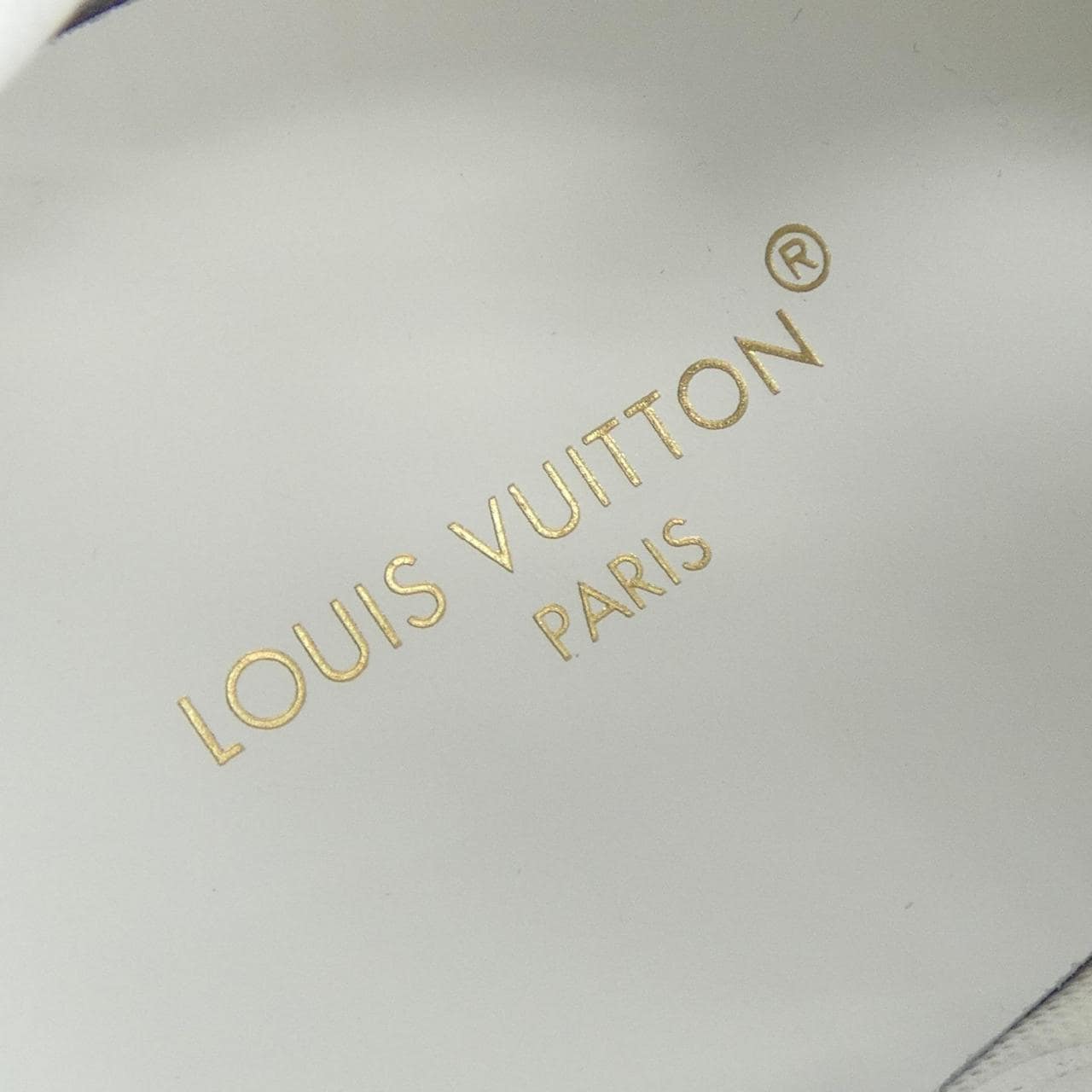 ルイヴィトン LOUIS VUITTON ランアウェイライン スニーカー