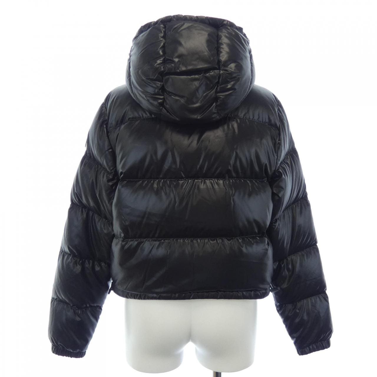 モンクレール MONCLER ダウンジャケット