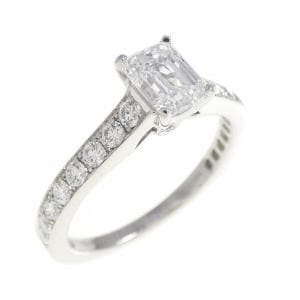 グラフ フレーム エメラルドカット リング 0.57CT (D VS1)