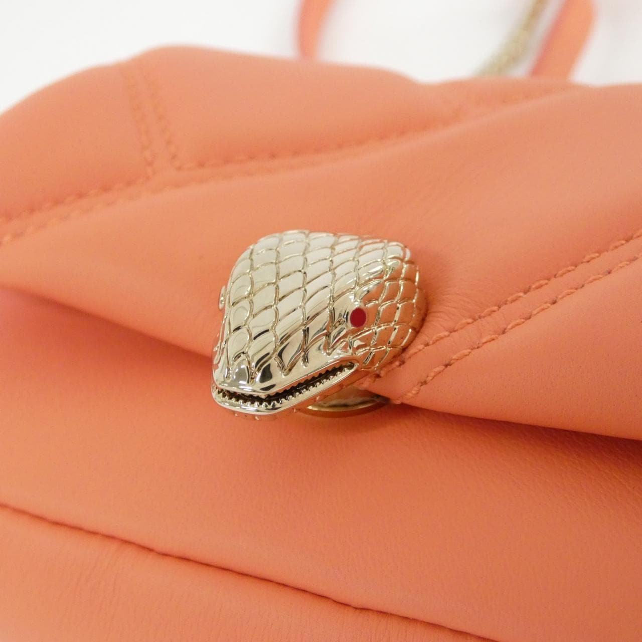 ブルガリ SERPENTI CABOCHON ショルダーバッグ