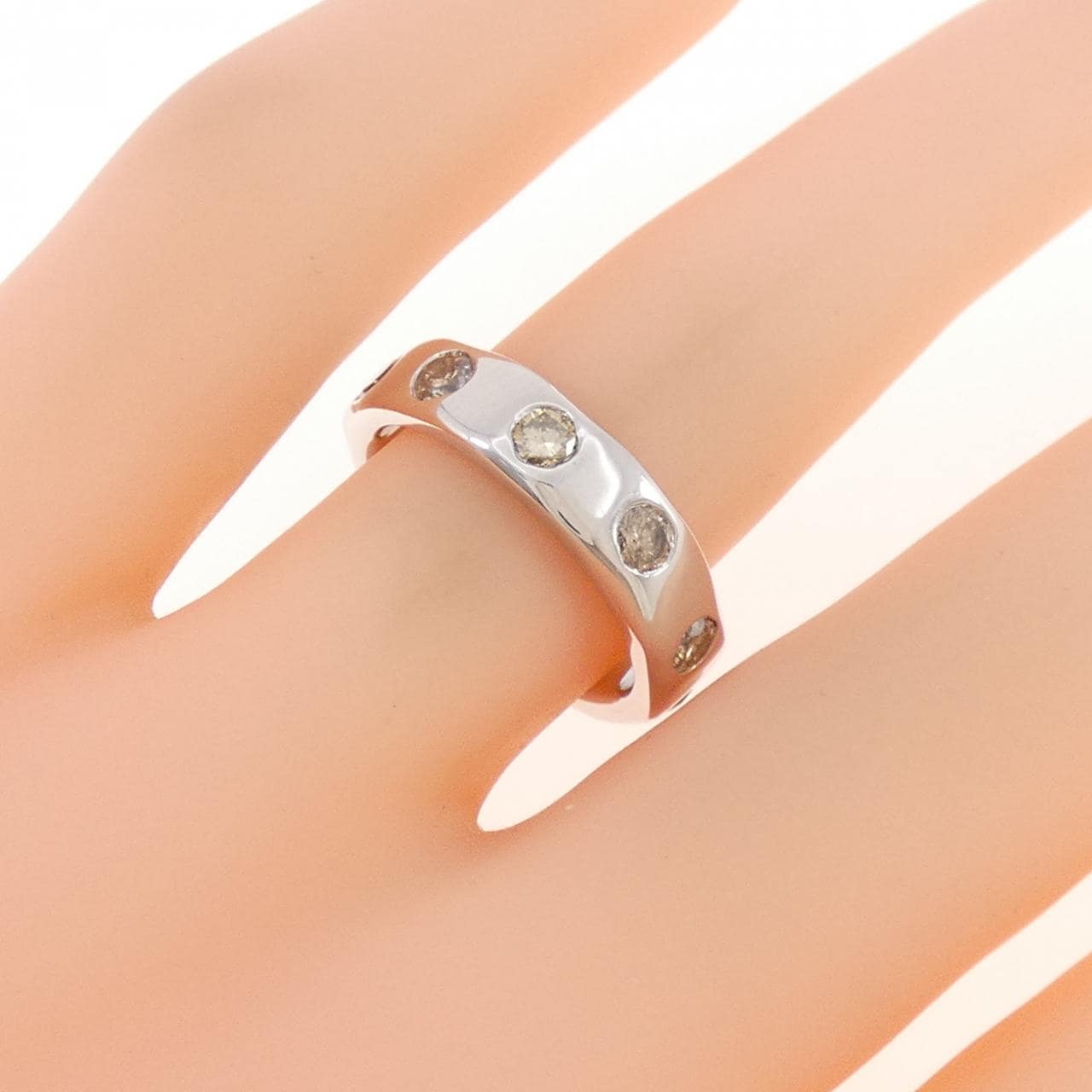 K18WG ダイヤモンド リング 1.00CT