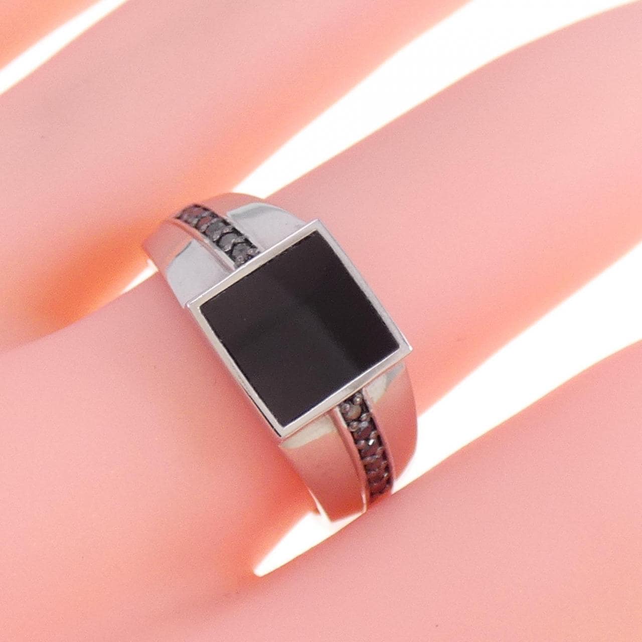 [BRAND NEW] PT Onyx Ring