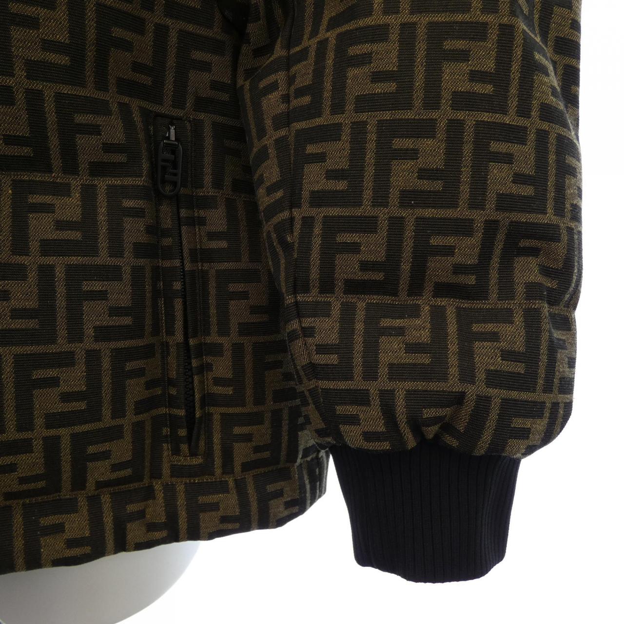 フェンディ FENDI ダウンジャケット
