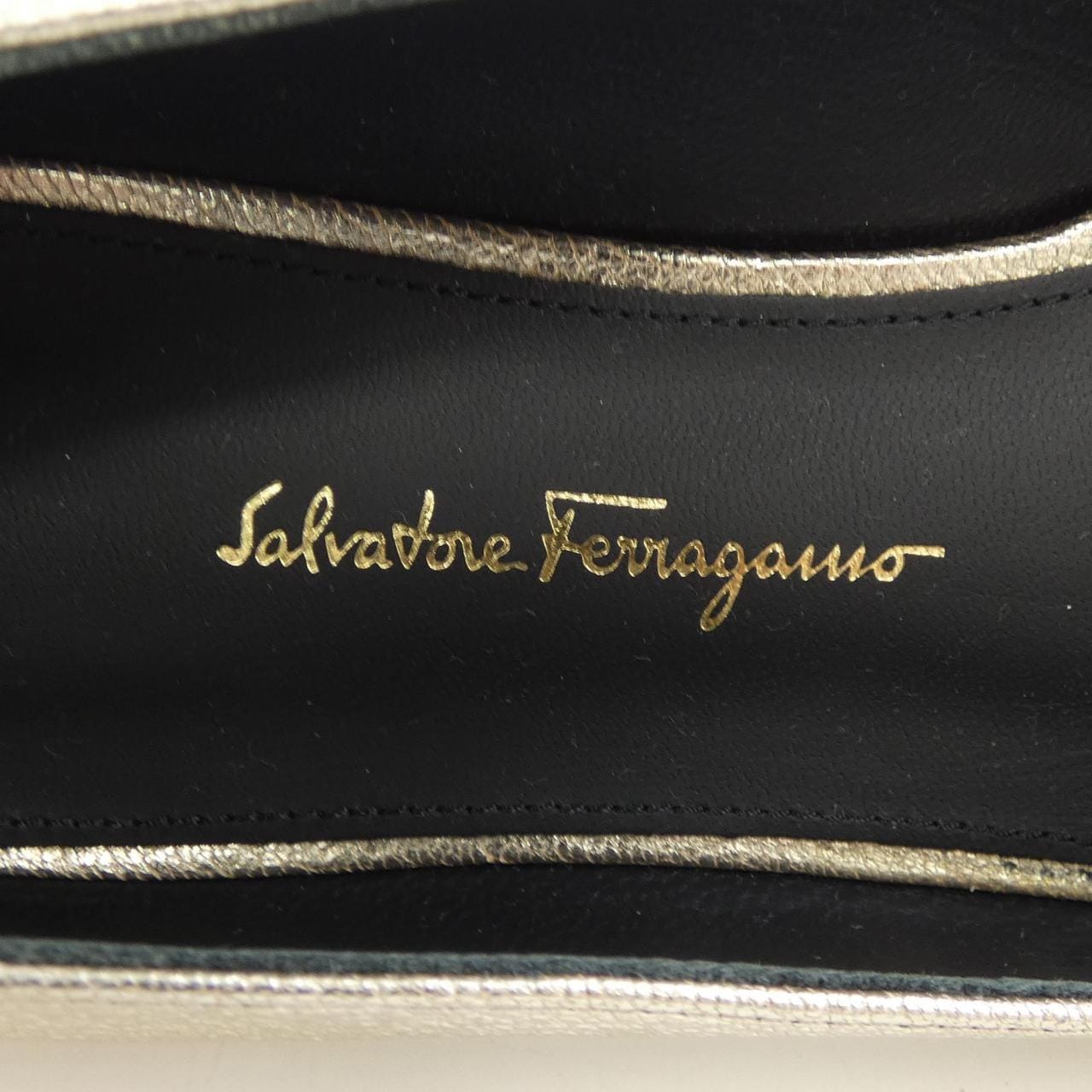 サルヴァトーレフェラガモ SALVATORE FERRAGAMO シューズ