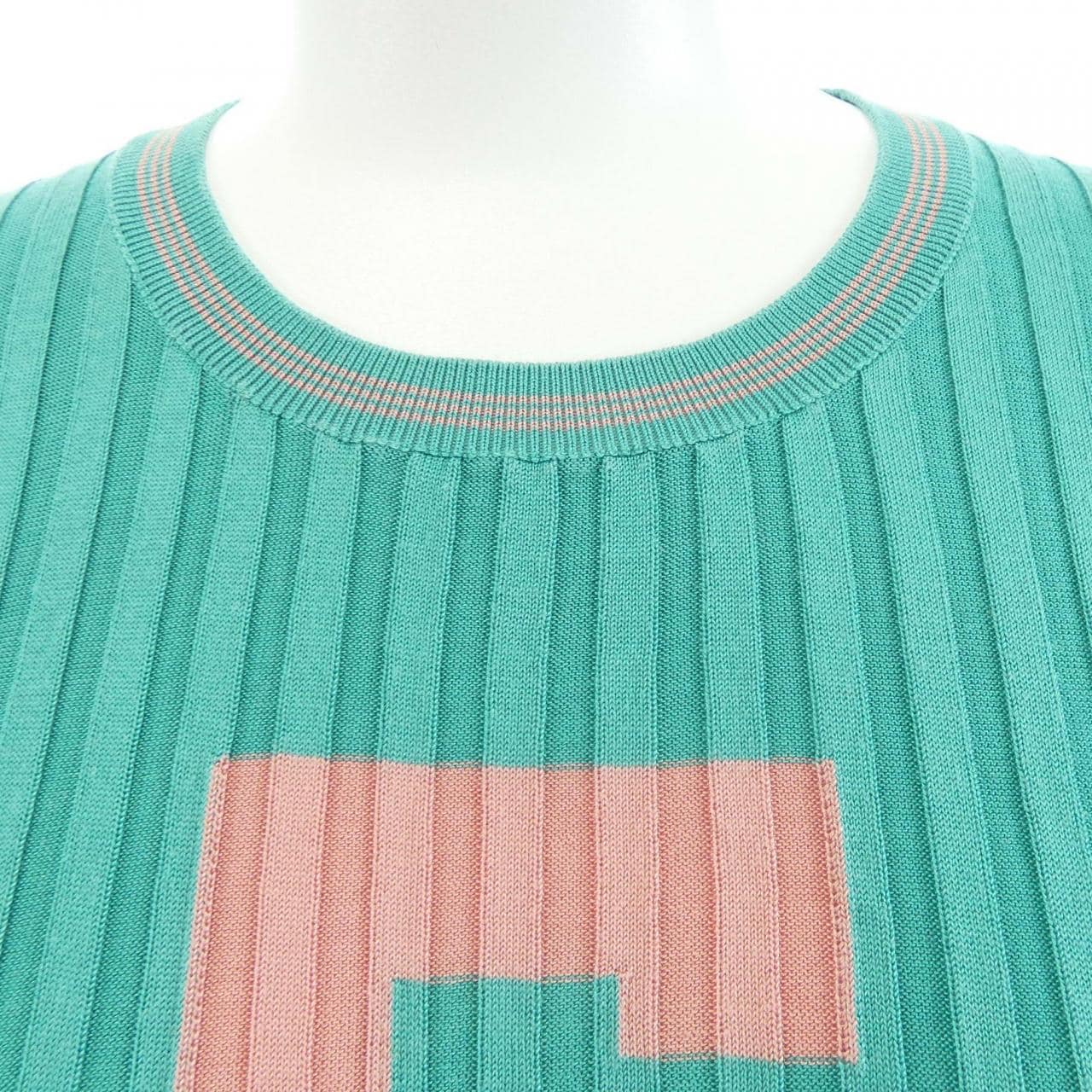 シャネル CHANEL P60627K46427 ニット