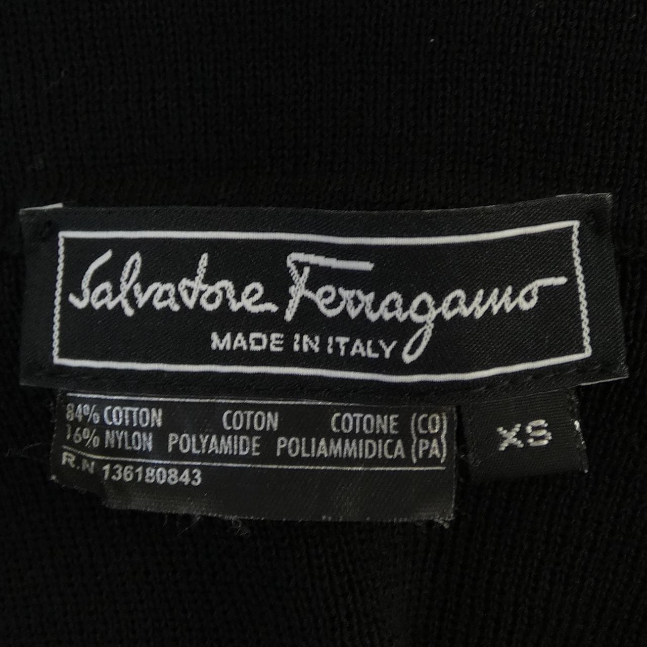 サルヴァトーレフェラガモ SALVATORE FERRAGAMO カーディガン